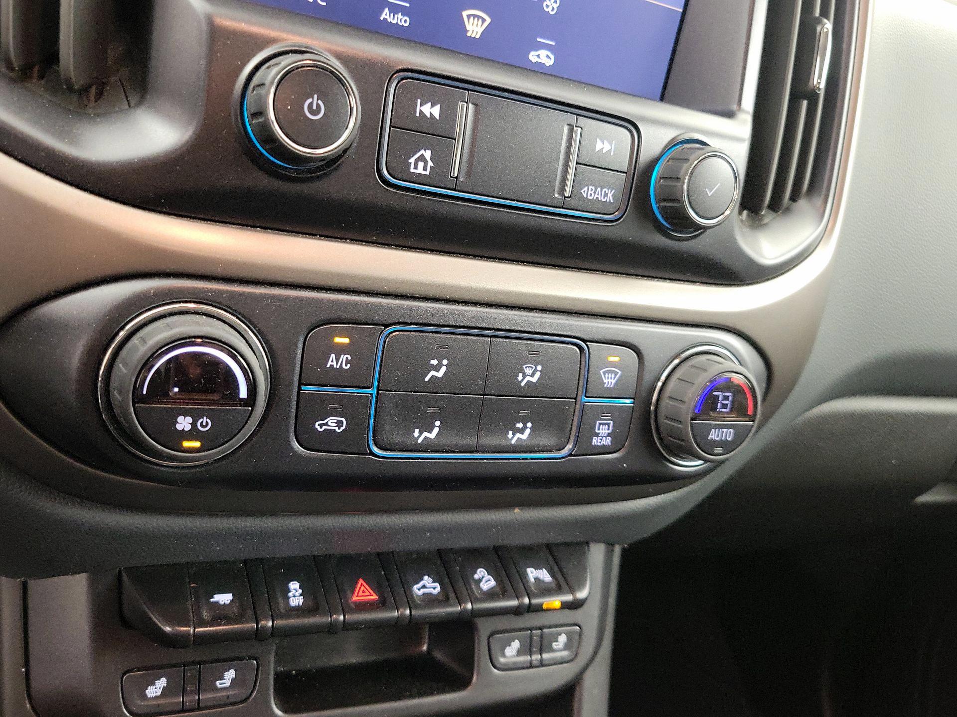 Thumbnail: 2022 Chevrolet Colorado - 16