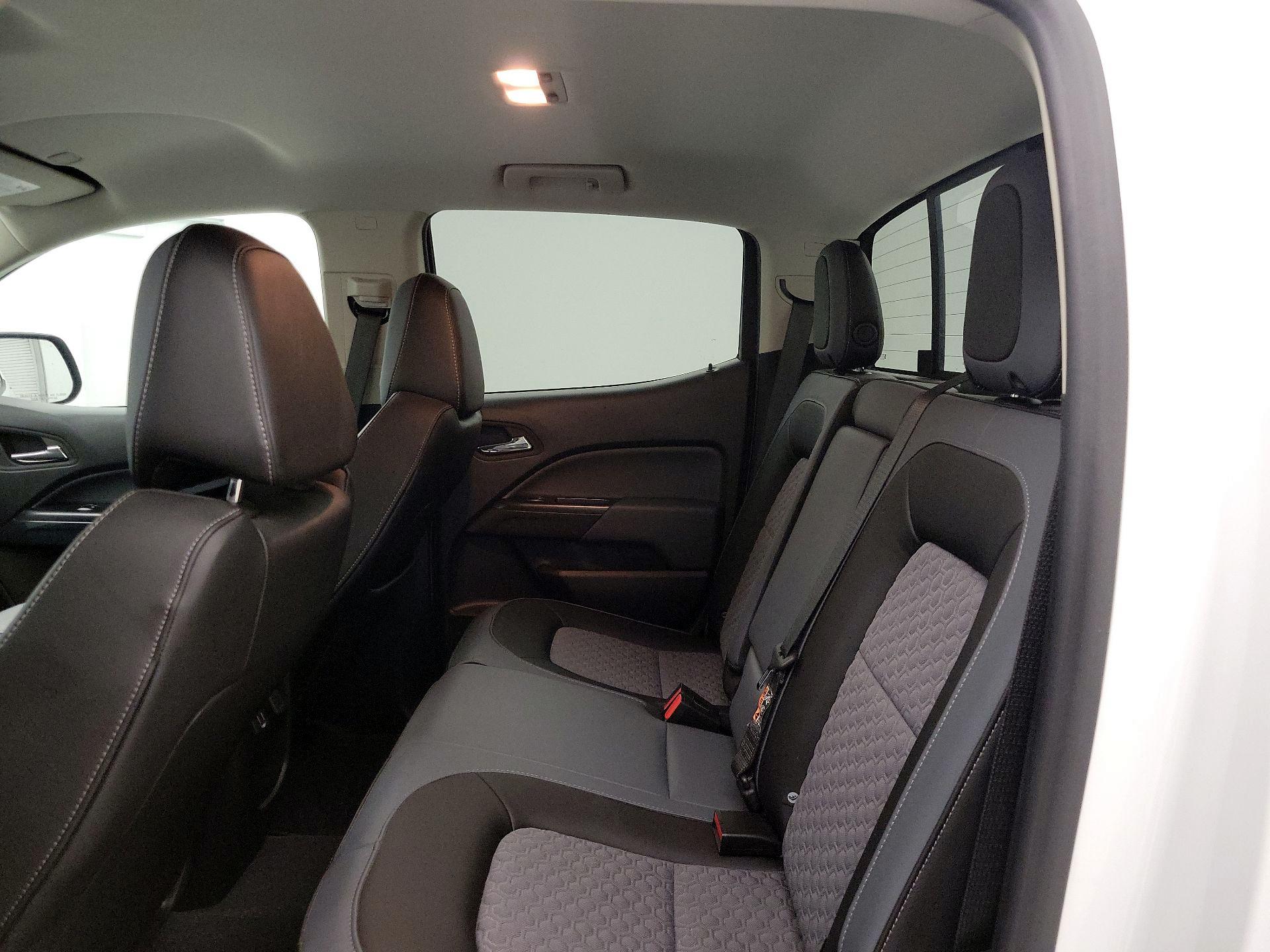 Thumbnail: 2022 Chevrolet Colorado - 19