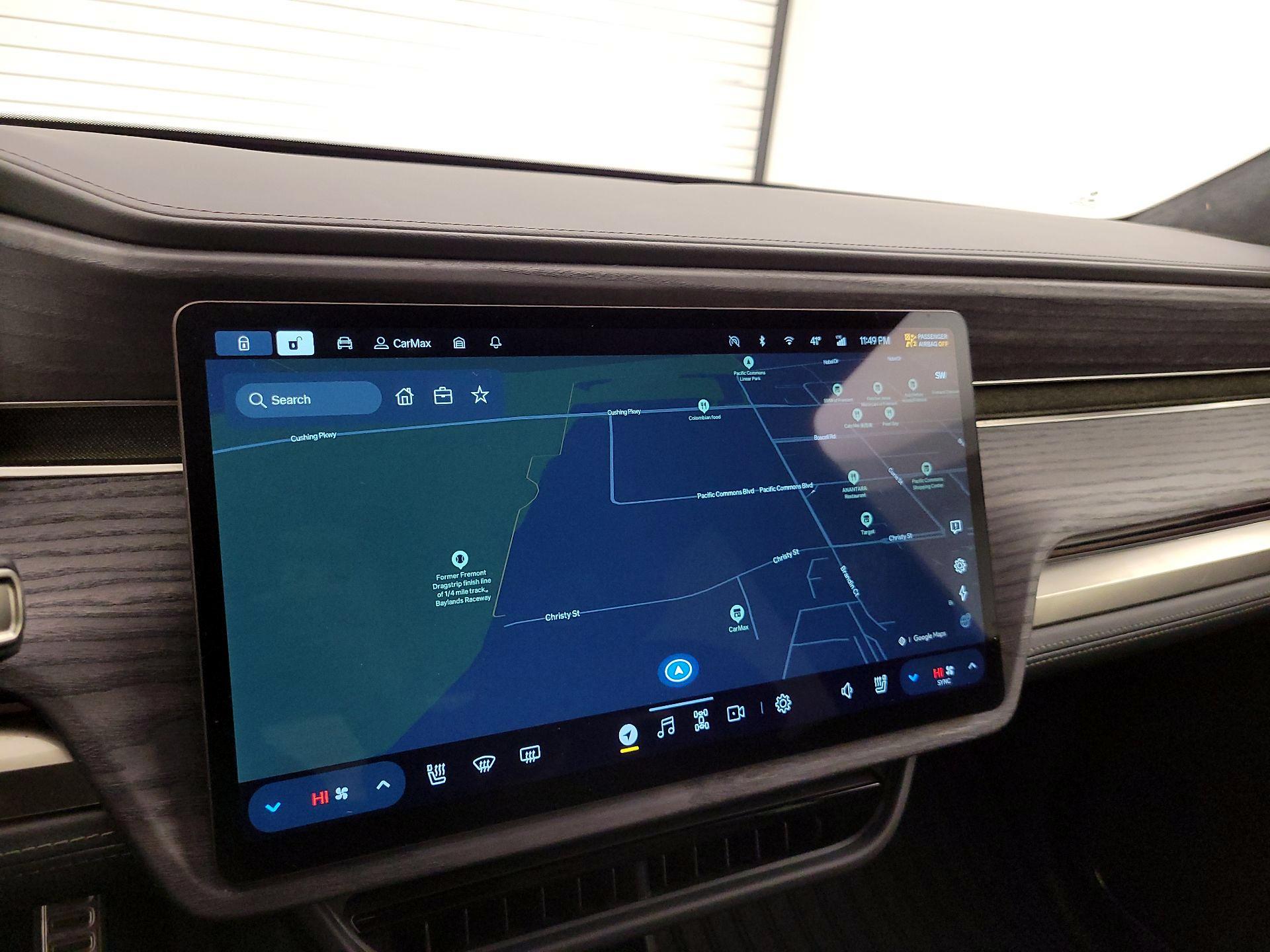 Thumbnail: 2023 Rivian R1T - 13