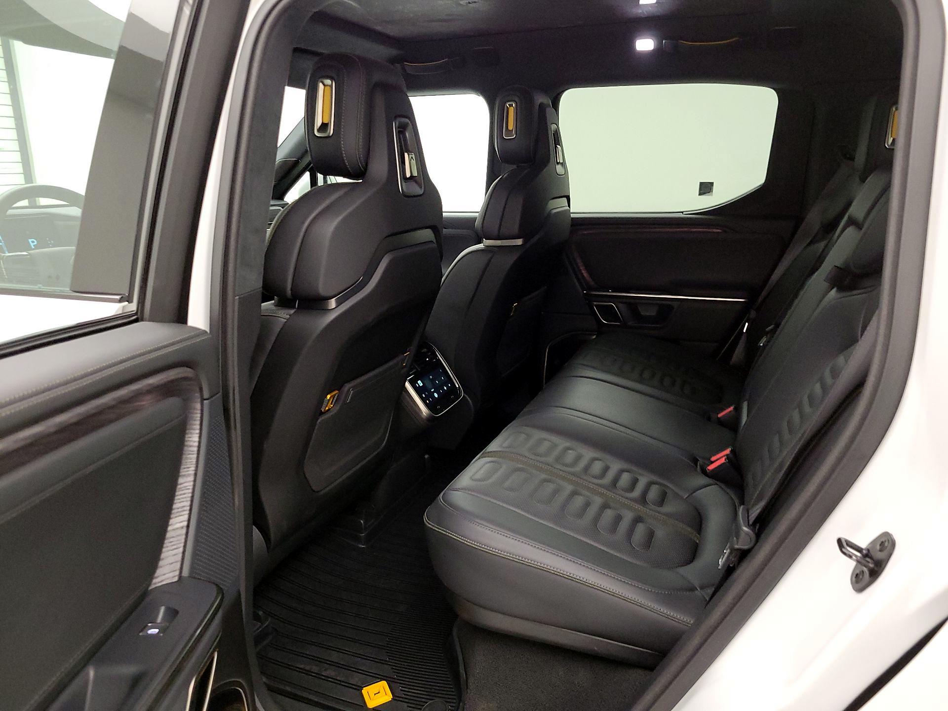 Thumbnail: 2023 Rivian R1T - 20