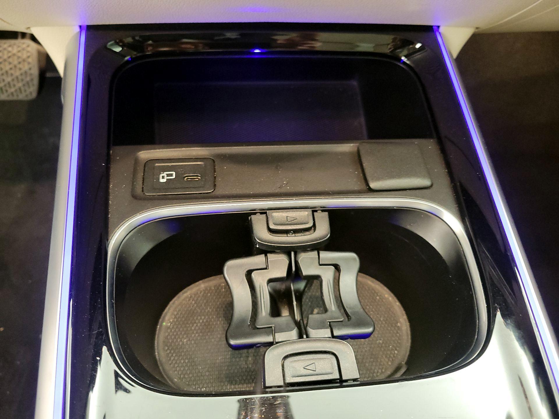 Thumbnail: 2022 Mercedes-Benz GLB - 18