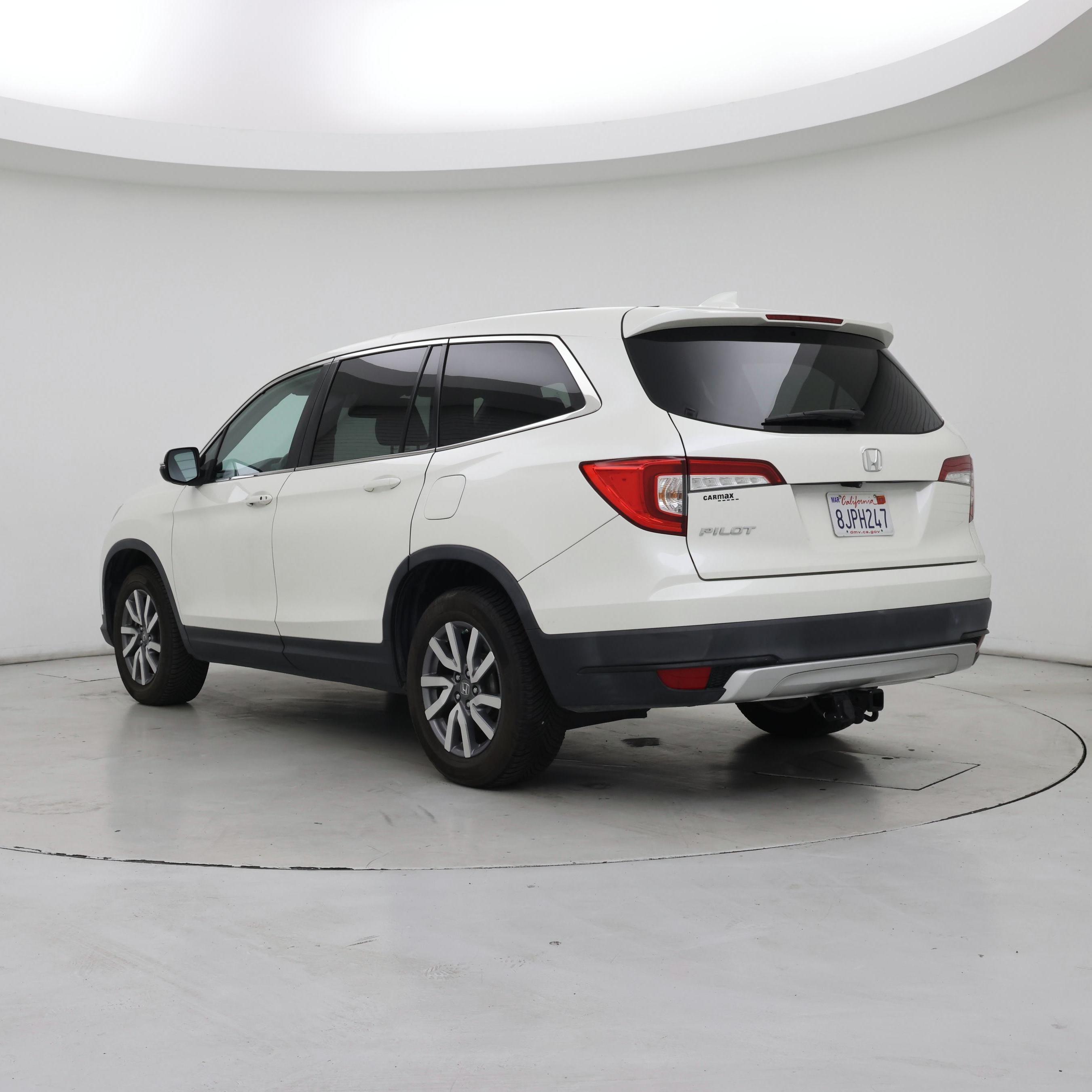 Thumbnail: 2019 Honda Pilot - 2
