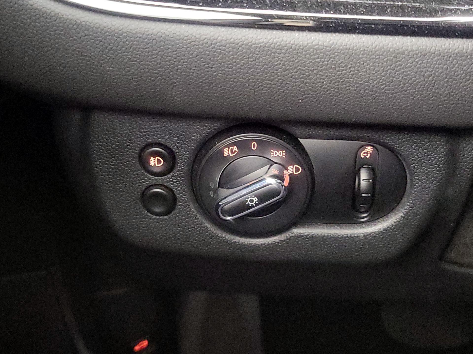 Thumbnail: 2022 MINI Cooper Clubman - 13