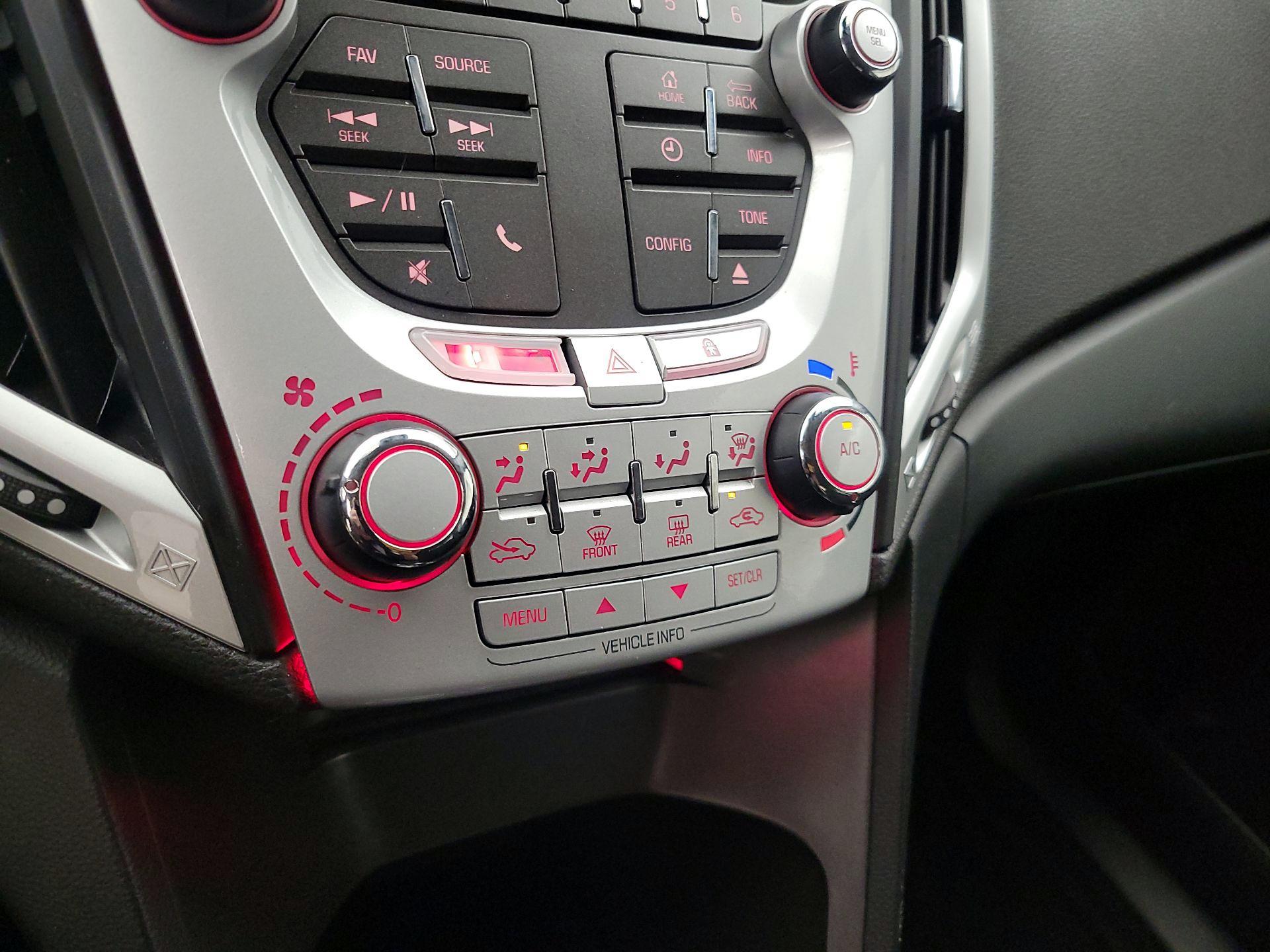 Thumbnail: 2015 GMC Terrain - 15