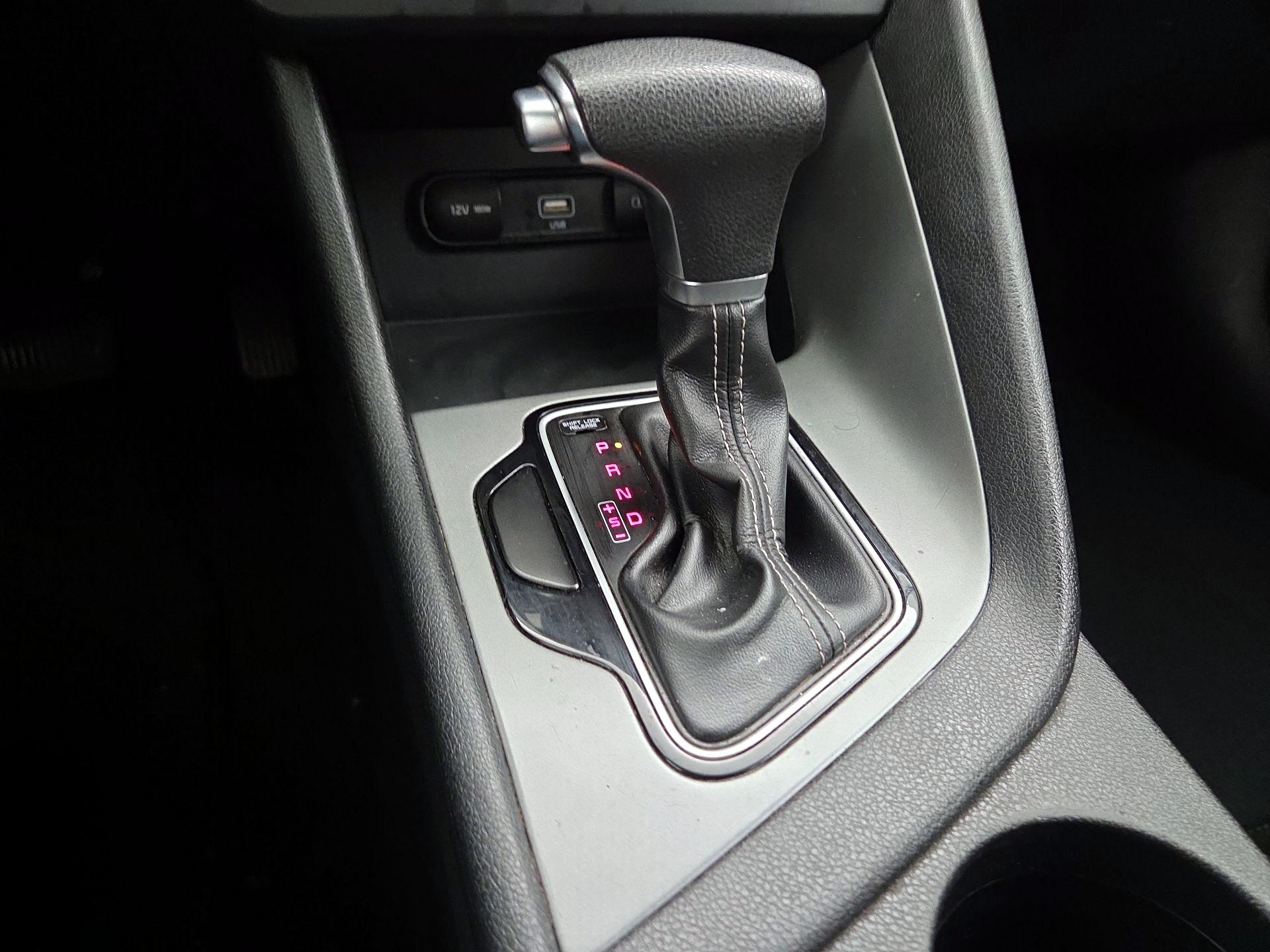 Thumbnail: 2021 Kia Niro - 17