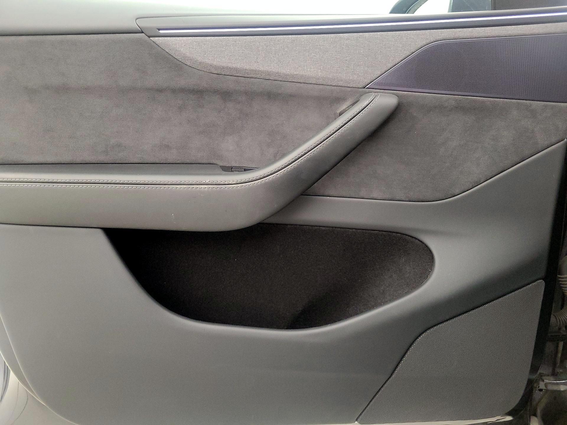 Thumbnail: 2026 Tesla Model Y - 12