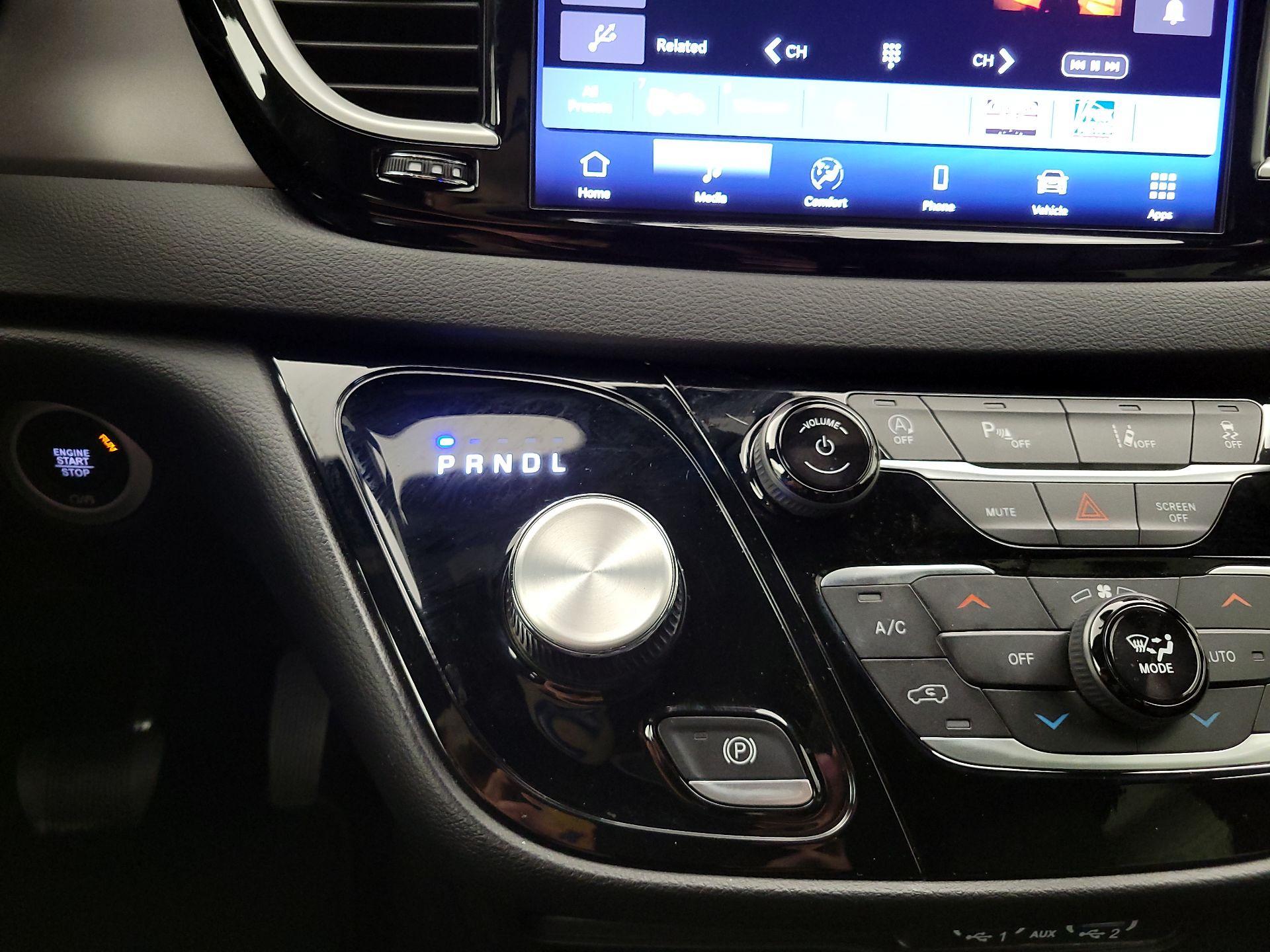 Thumbnail: 2025 Chrysler Pacifica - 17