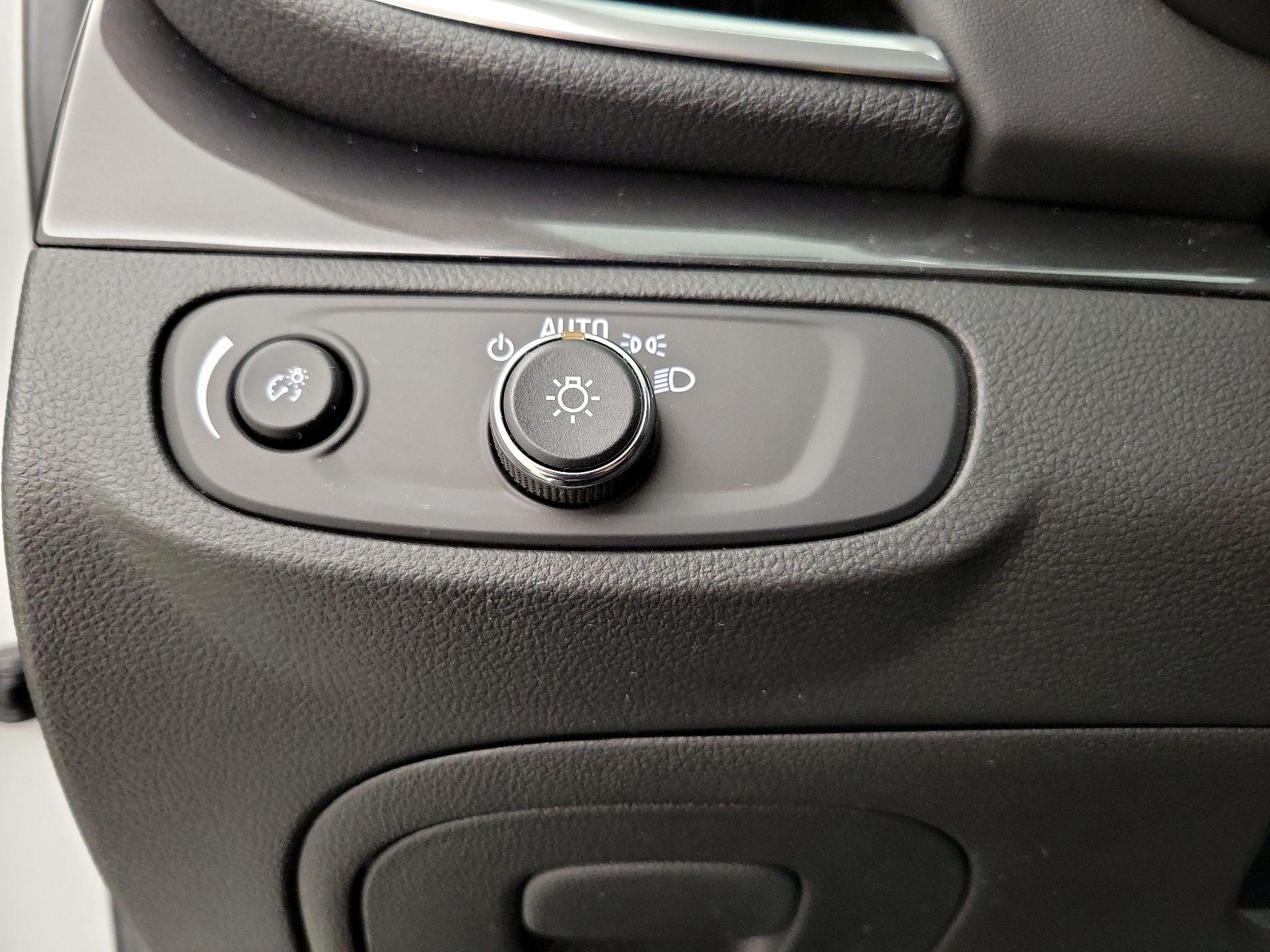 Thumbnail: 2022 Buick Encore - 13