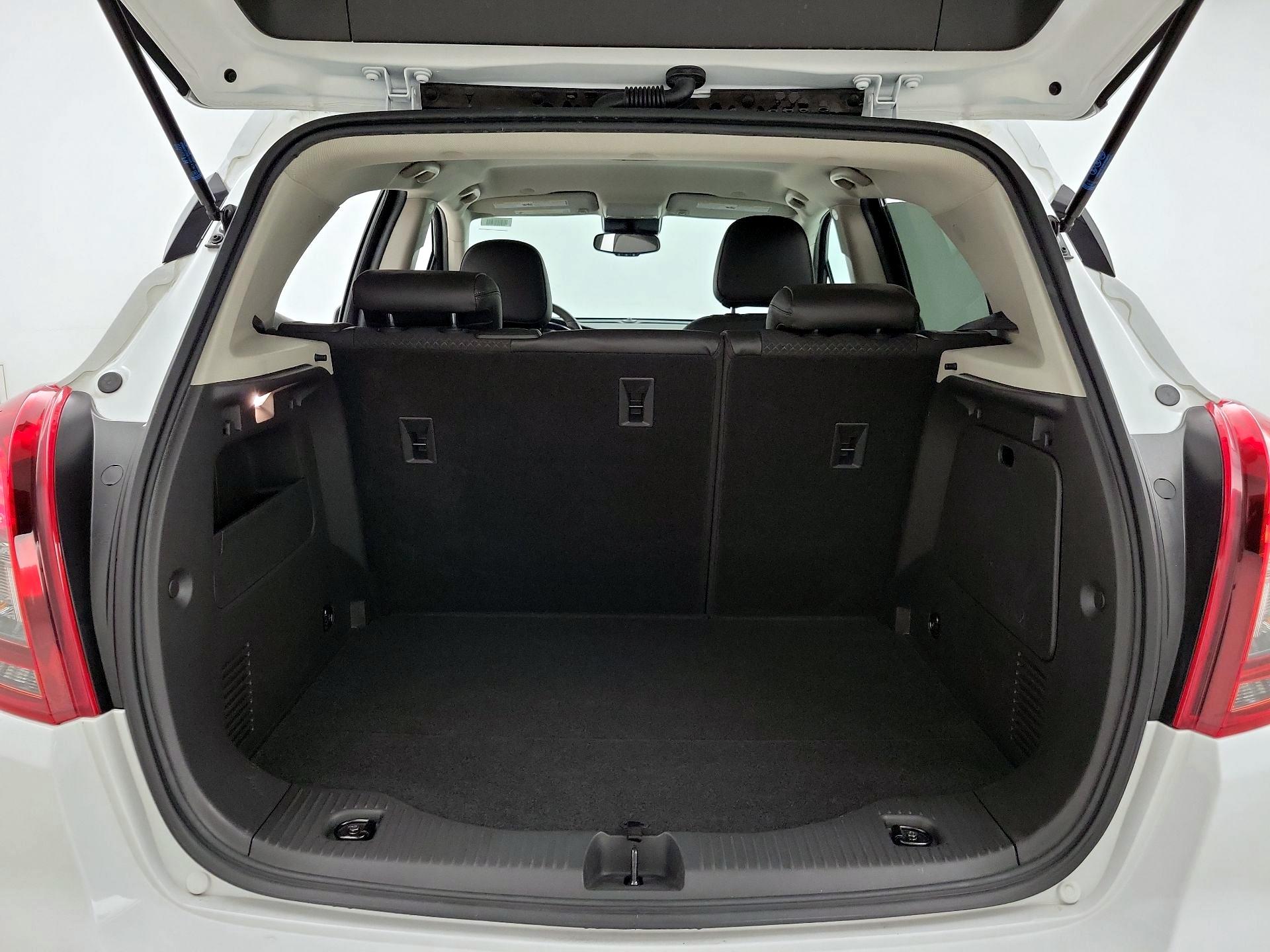 Thumbnail: 2022 Buick Encore - 20