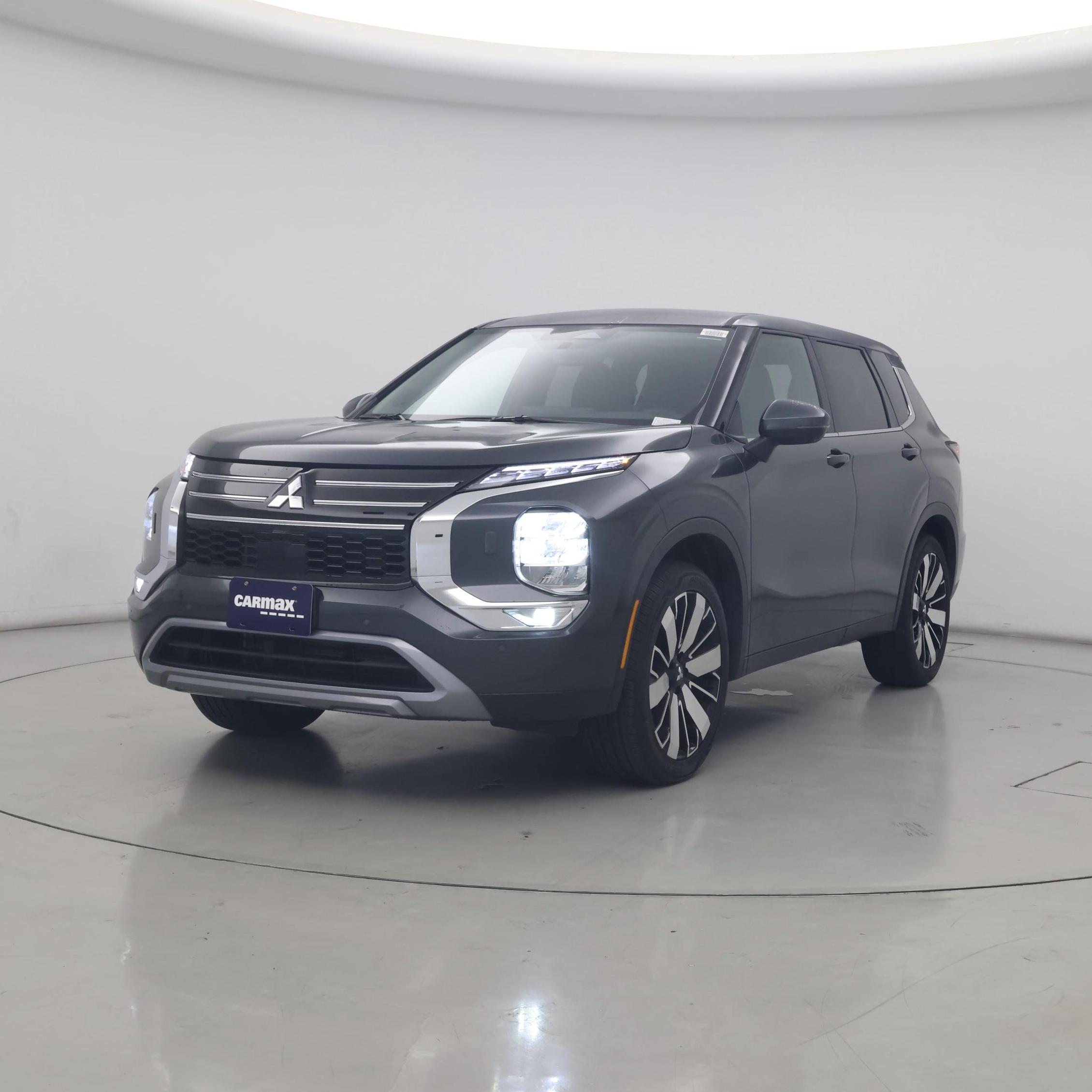 Thumbnail: 2025 Mitsubishi Outlander - 4