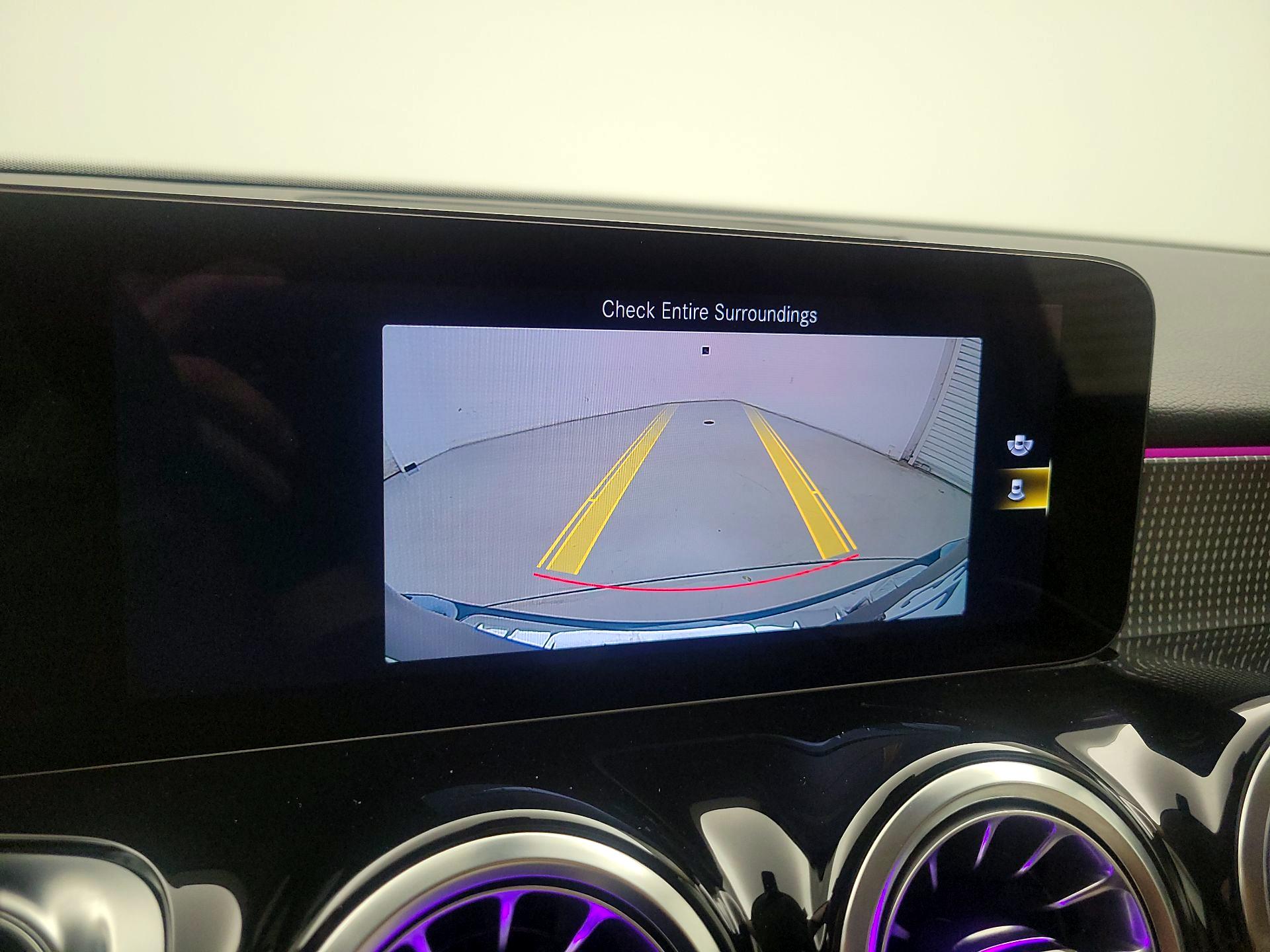 Thumbnail: 2023 Mercedes-Benz GLB - 14