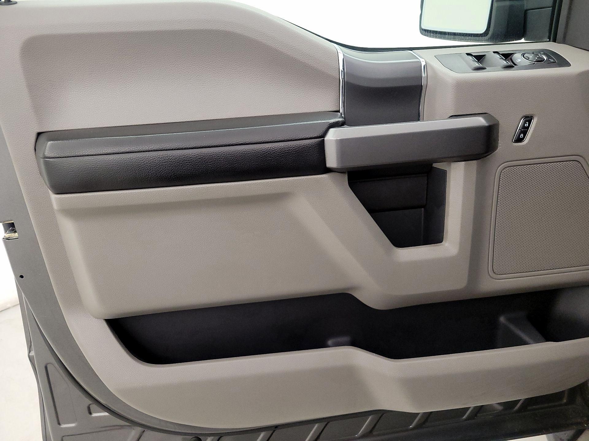 Thumbnail: 2017 Ford F-150 - 12