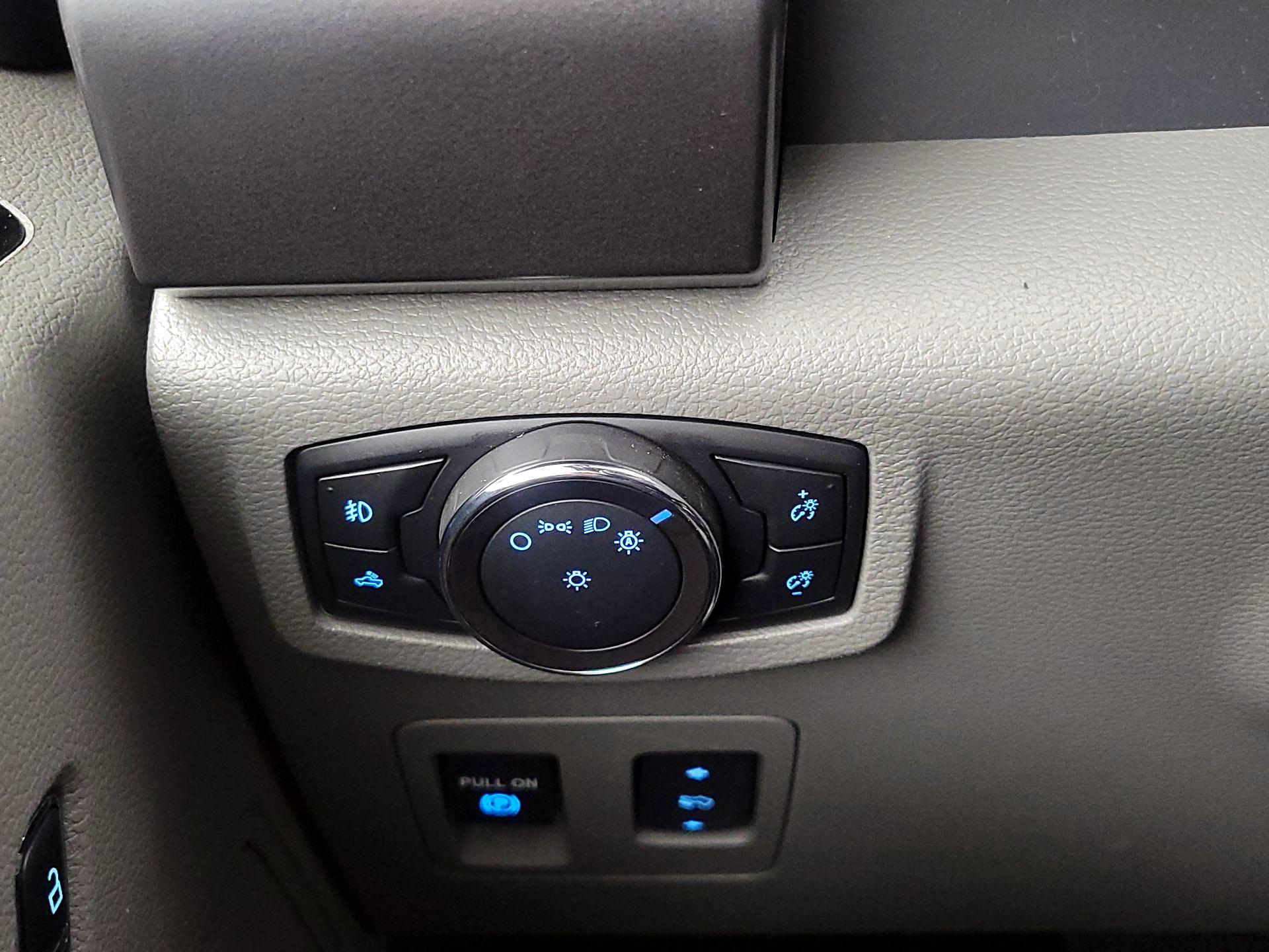 Thumbnail: 2017 Ford F-150 - 13