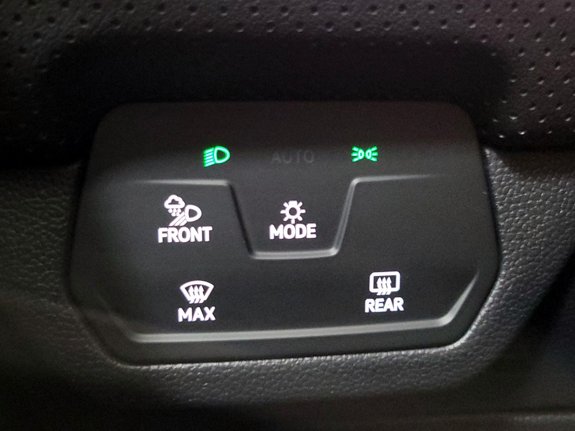 Thumbnail: 2025 Volkswagen Atlas - 13