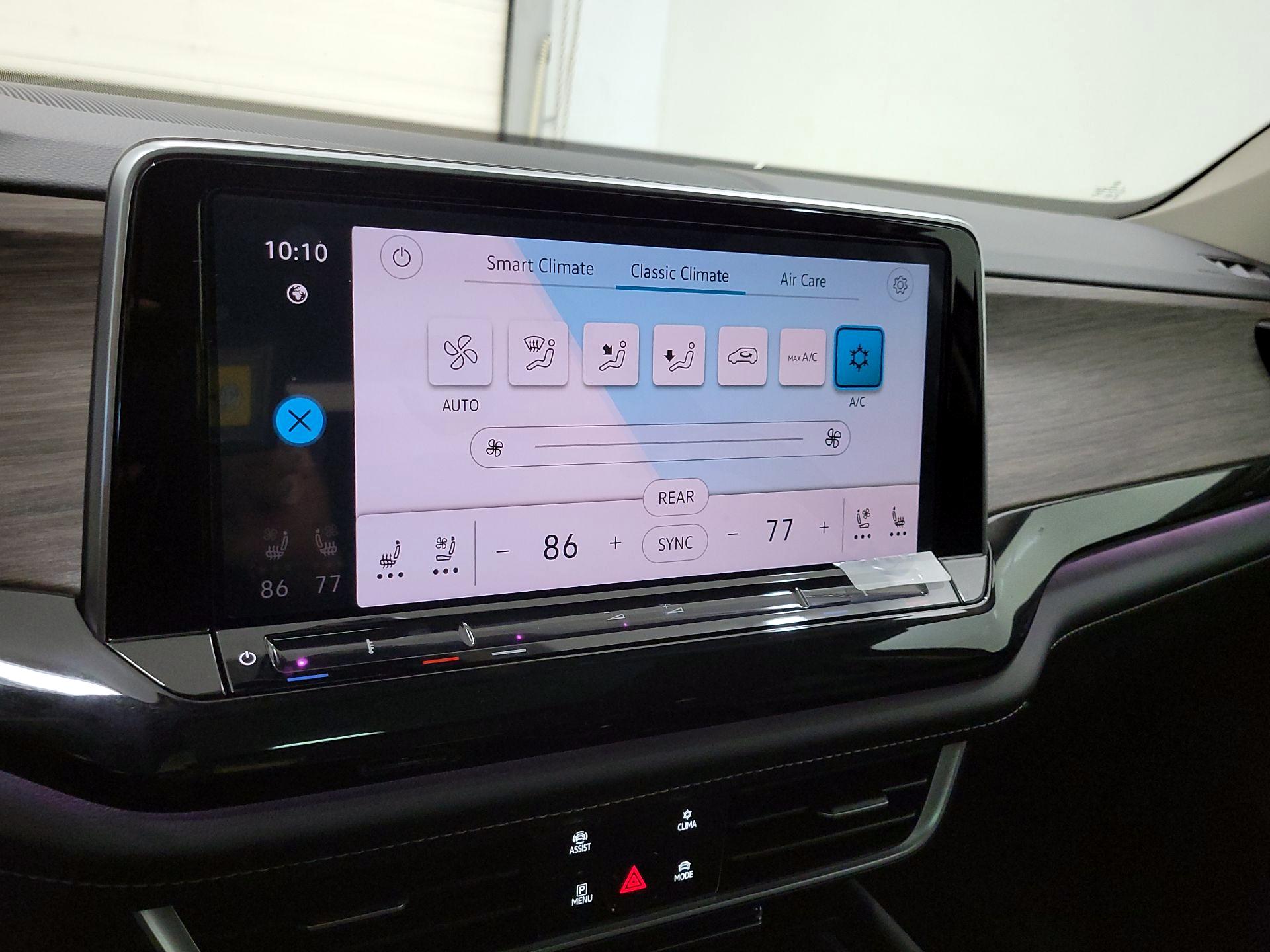 Thumbnail: 2025 Volkswagen Atlas - 17