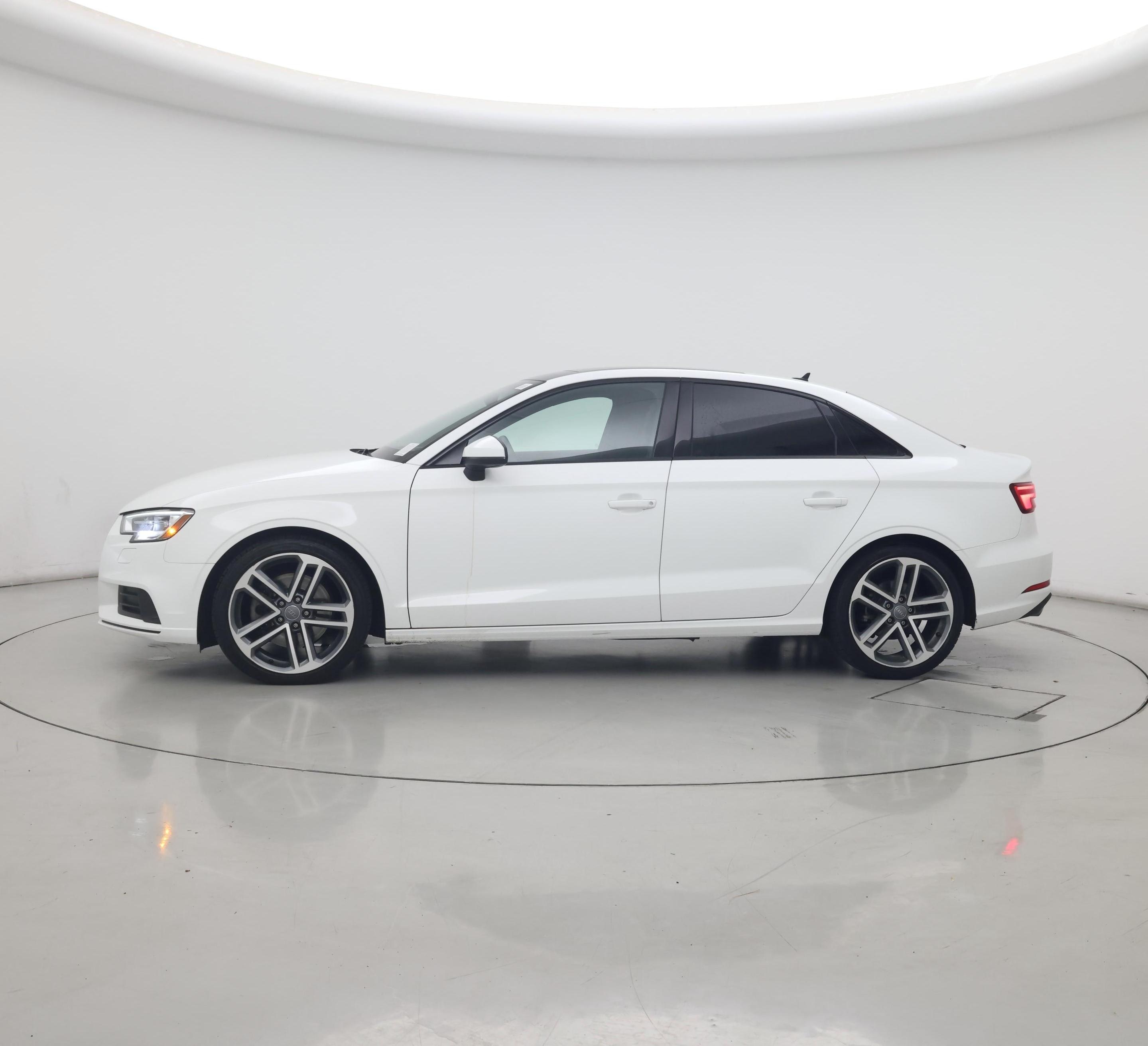 Thumbnail: 2019 Audi A3 - 3