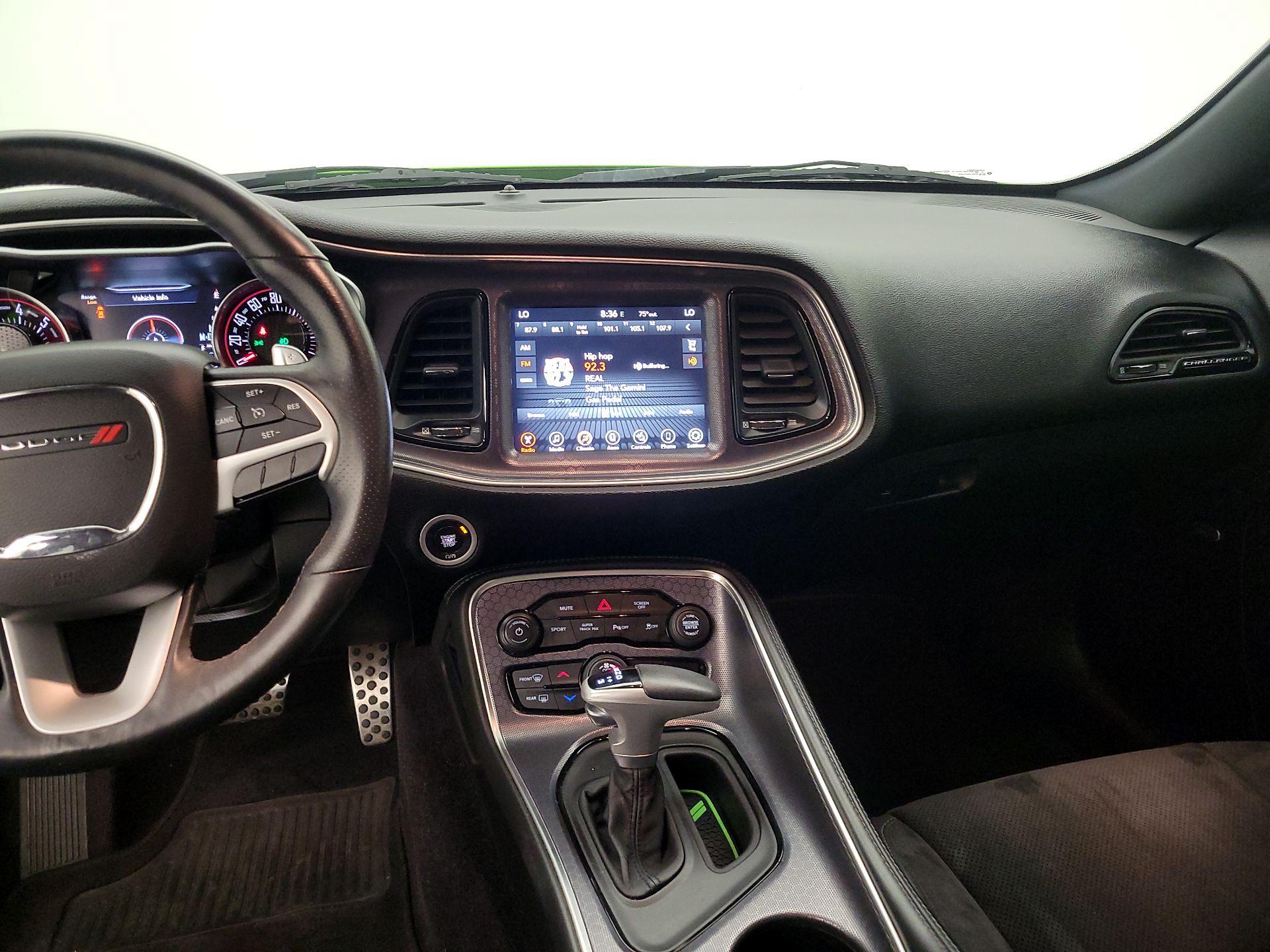 Thumbnail: 2017 Dodge Challenger - 9