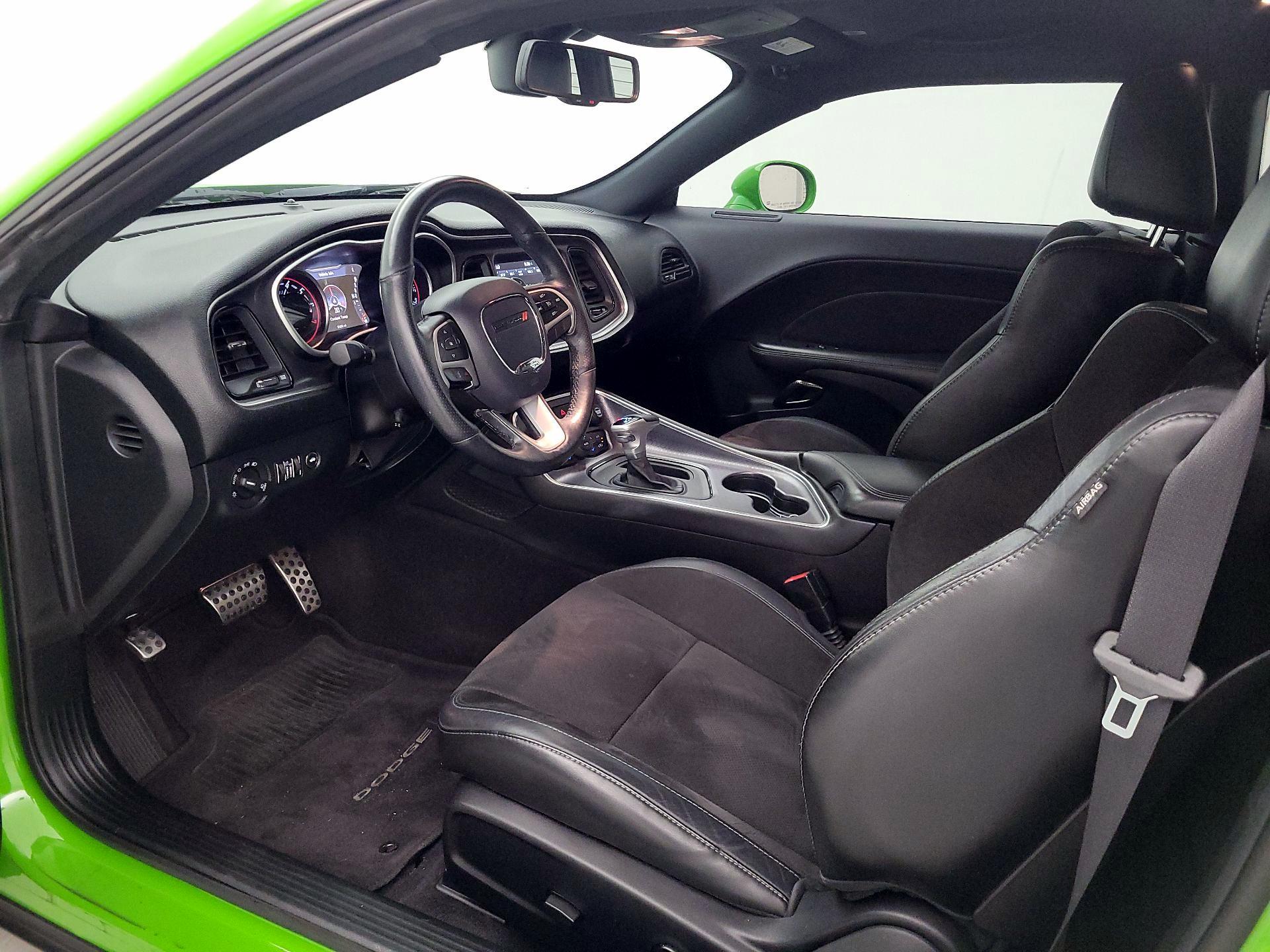 Thumbnail: 2017 Dodge Challenger - 11