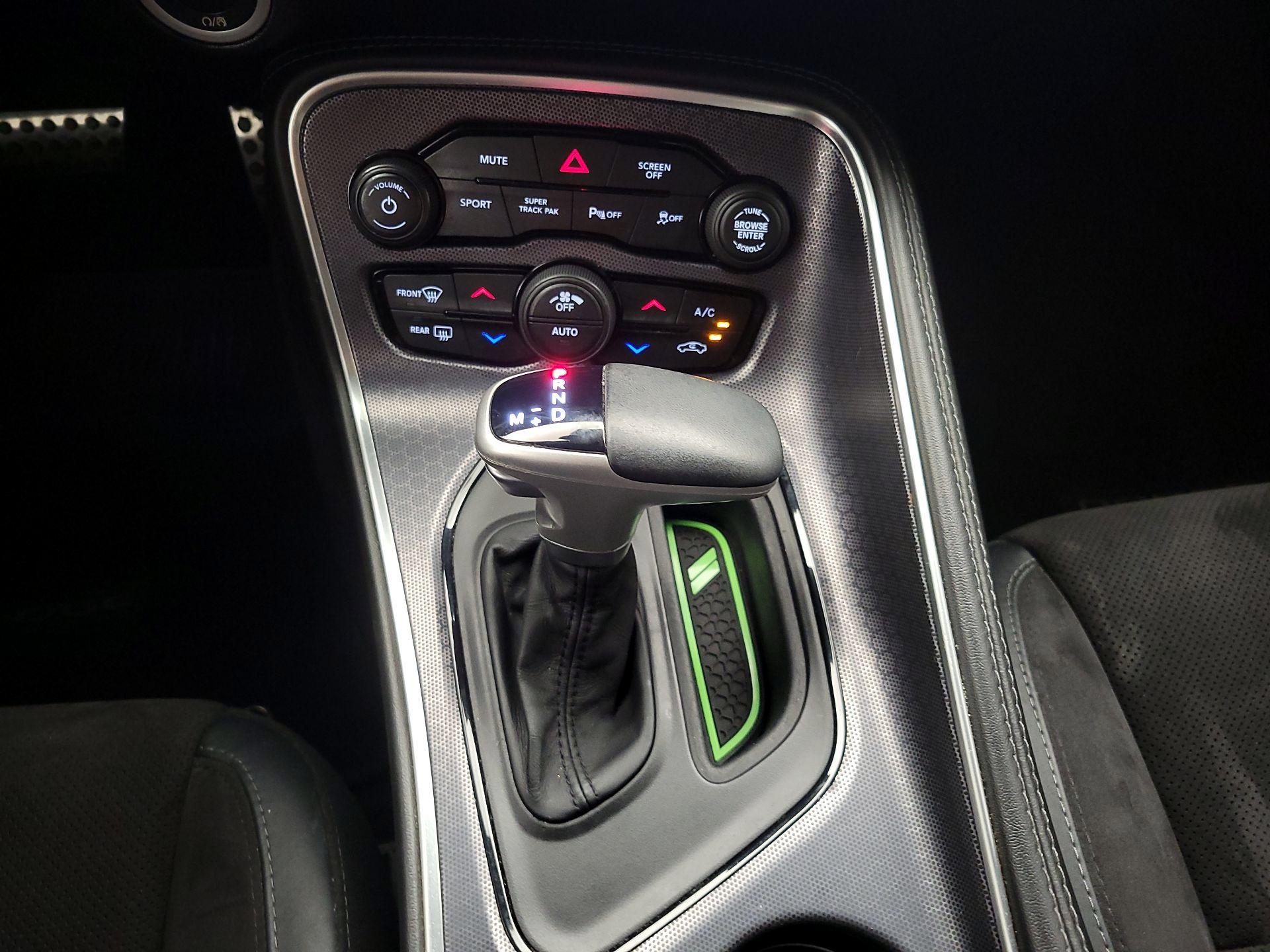 Thumbnail: 2017 Dodge Challenger - 17