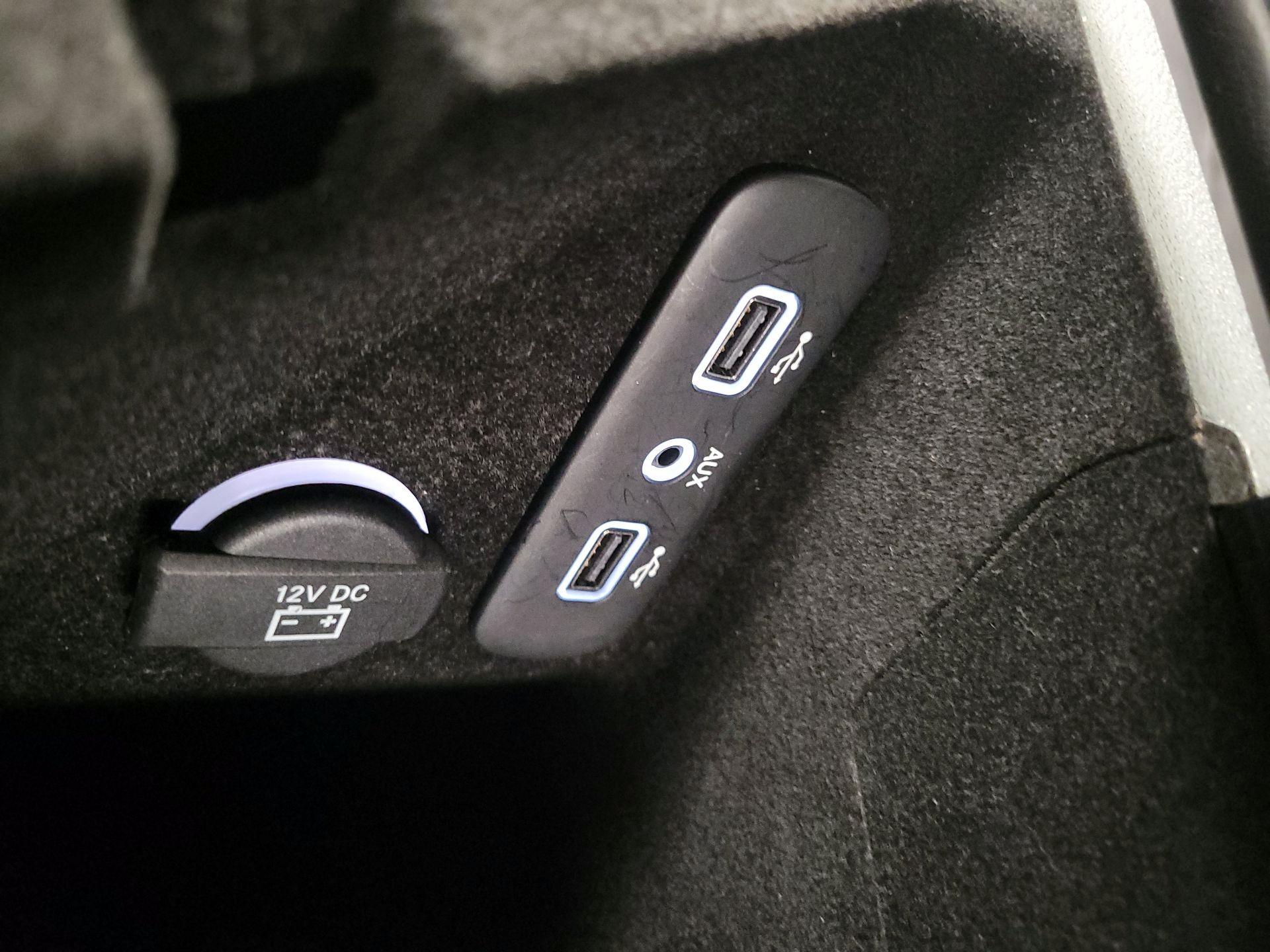 Thumbnail: 2017 Dodge Challenger - 18