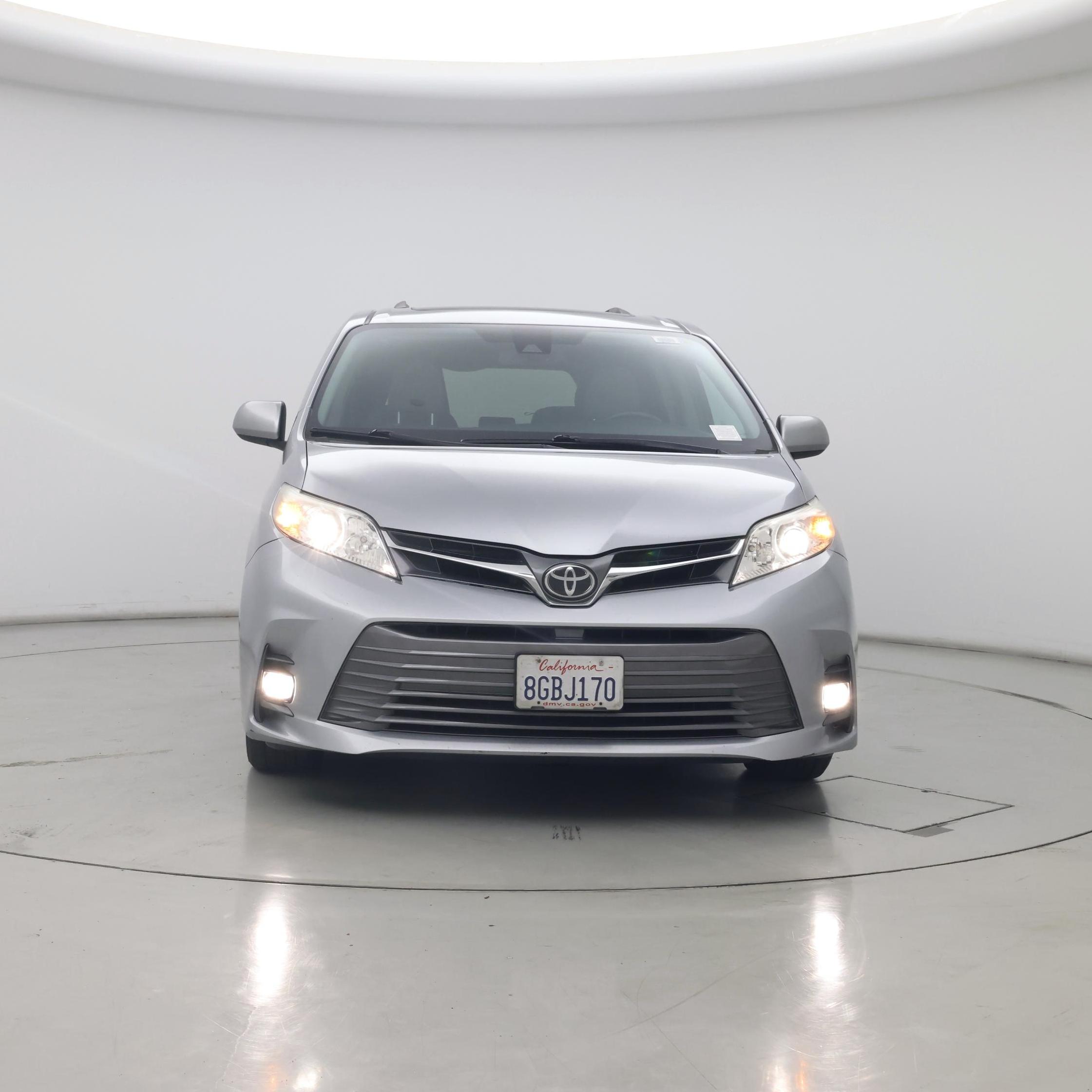 Thumbnail: 2018 Toyota Sienna - 5