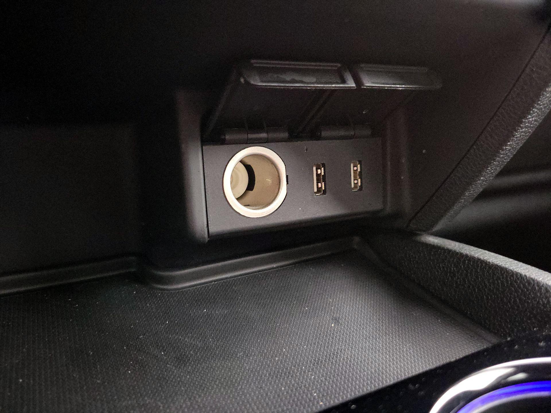 Thumbnail: 2017 Honda Pilot - 19