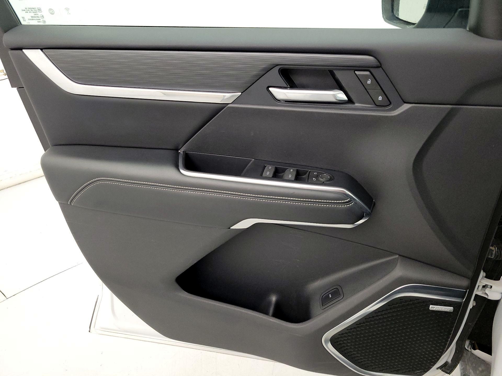 Thumbnail: 2025 GMC Acadia - 12