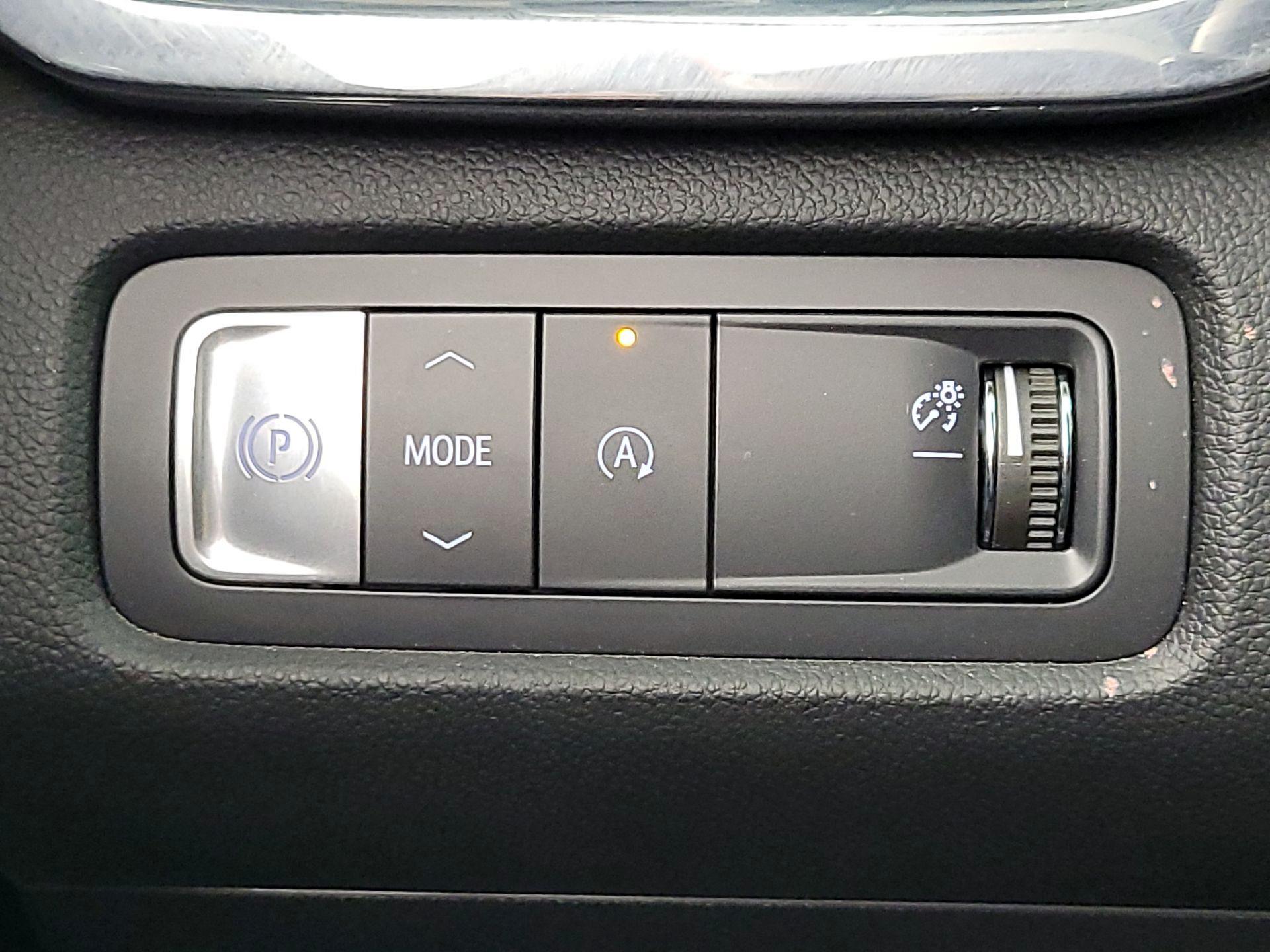 Thumbnail: 2025 GMC Acadia - 13