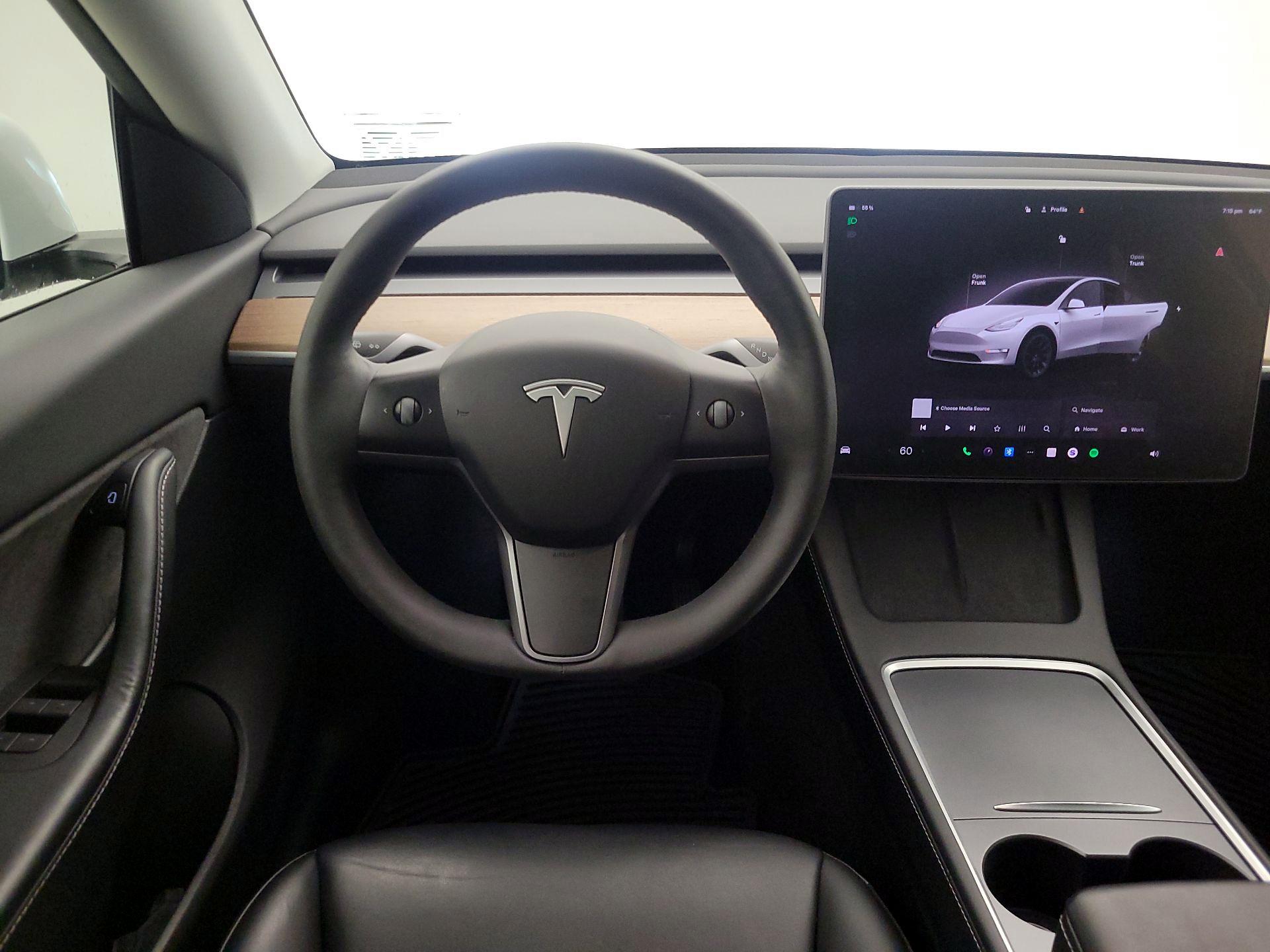 Thumbnail: 2022 Tesla Model Y - 10