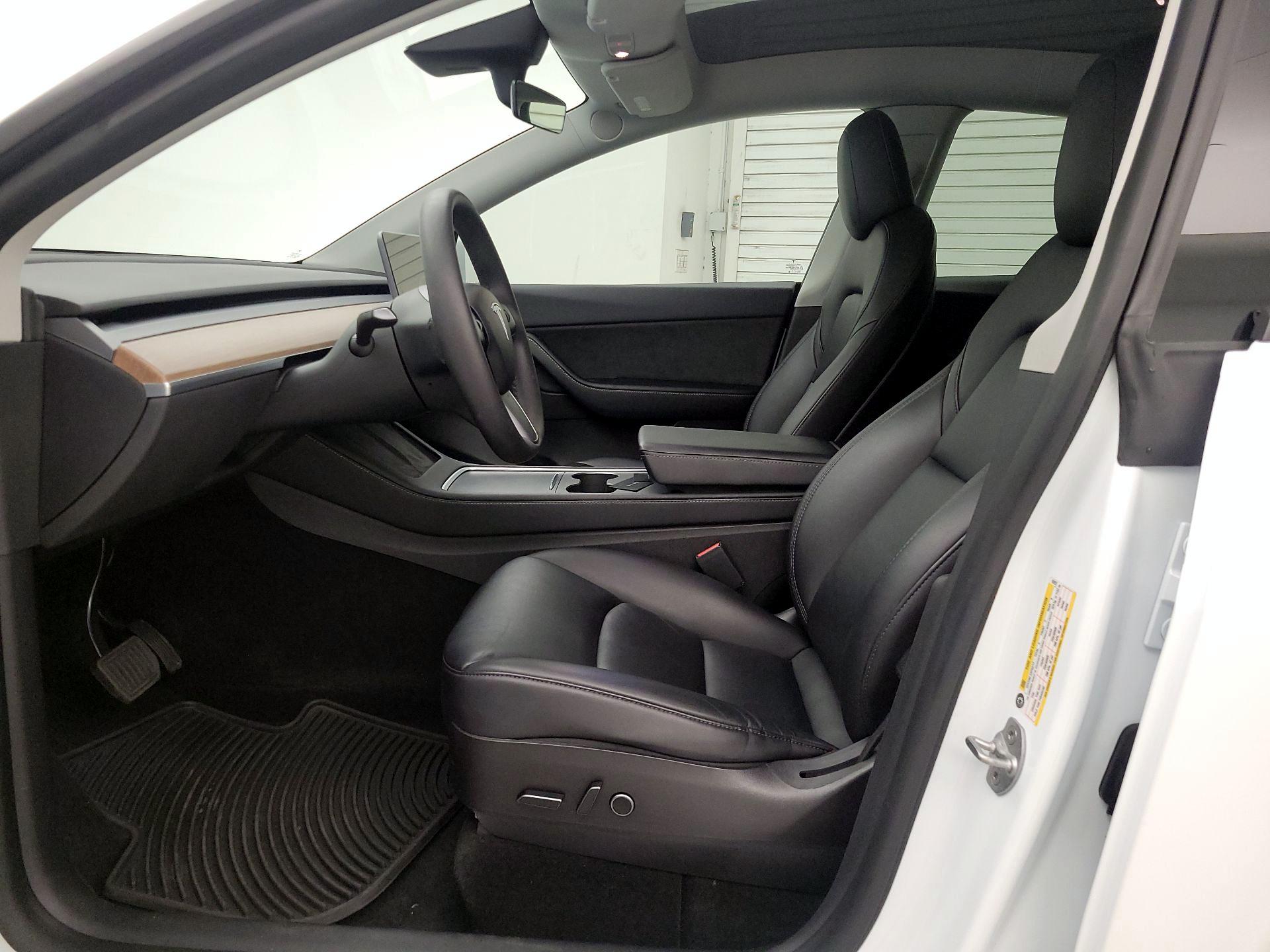 Thumbnail: 2022 Tesla Model Y - 11