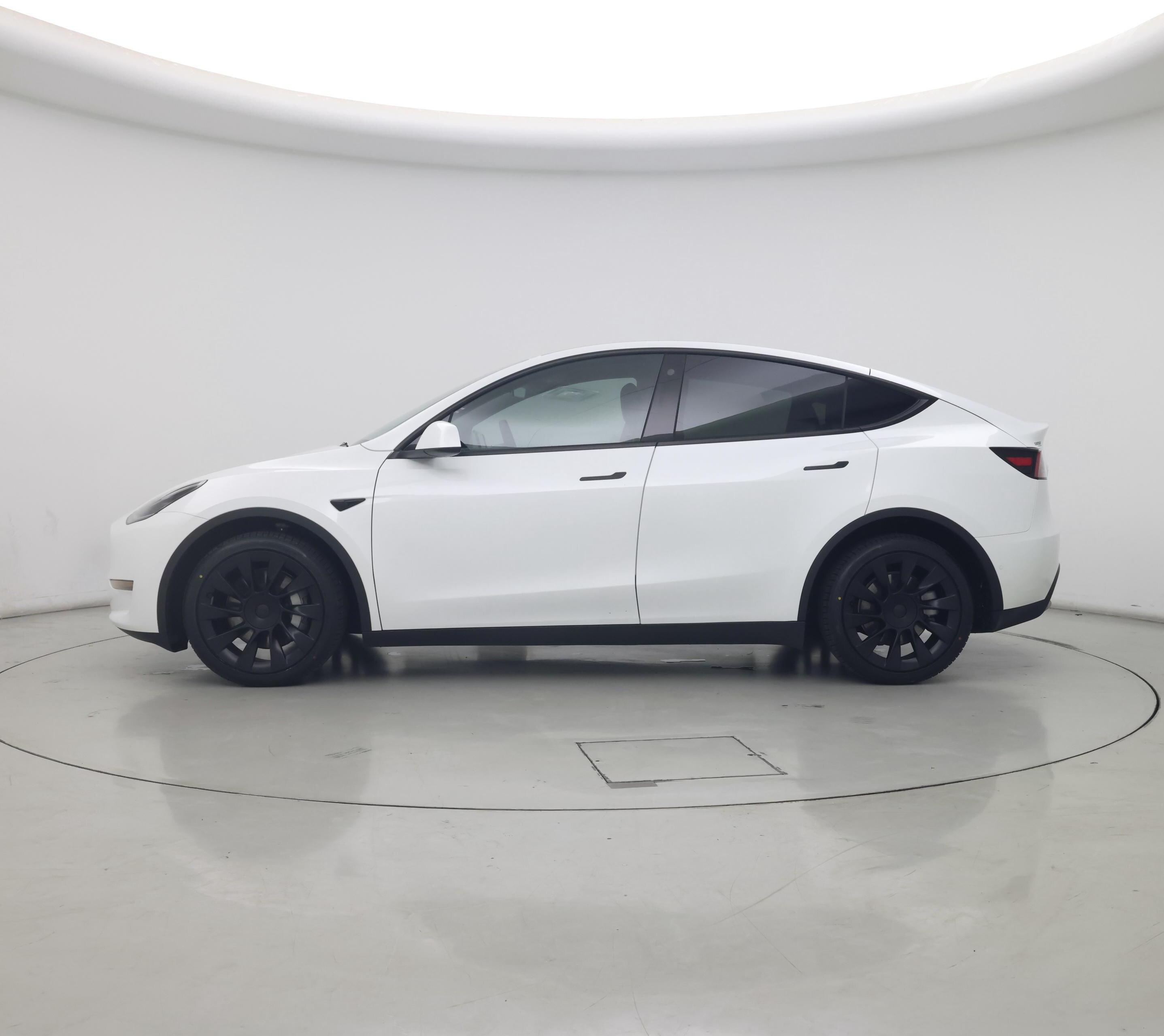 Thumbnail: 2022 Tesla Model Y - 3