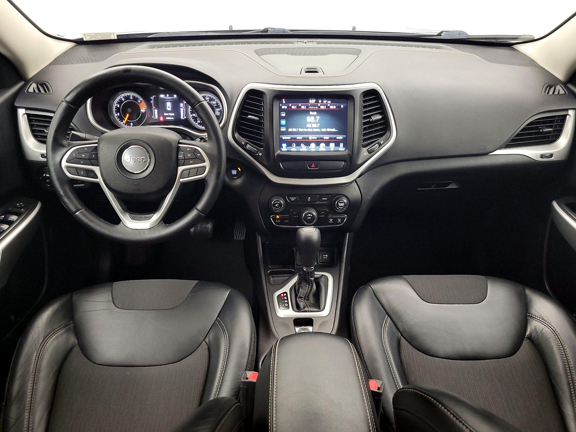 Thumbnail: 2018 Jeep Cherokee - 9