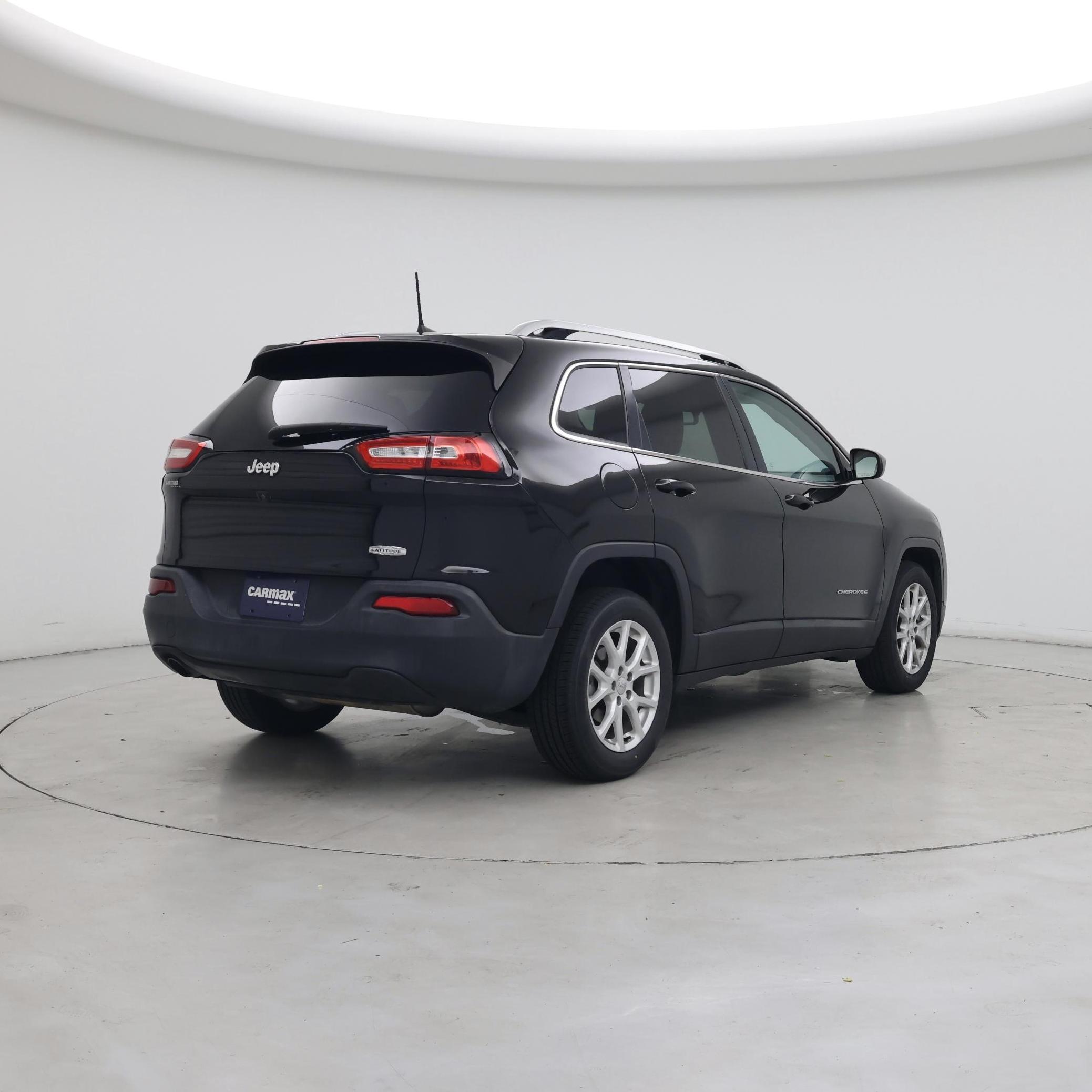 Thumbnail: 2018 Jeep Cherokee - 8