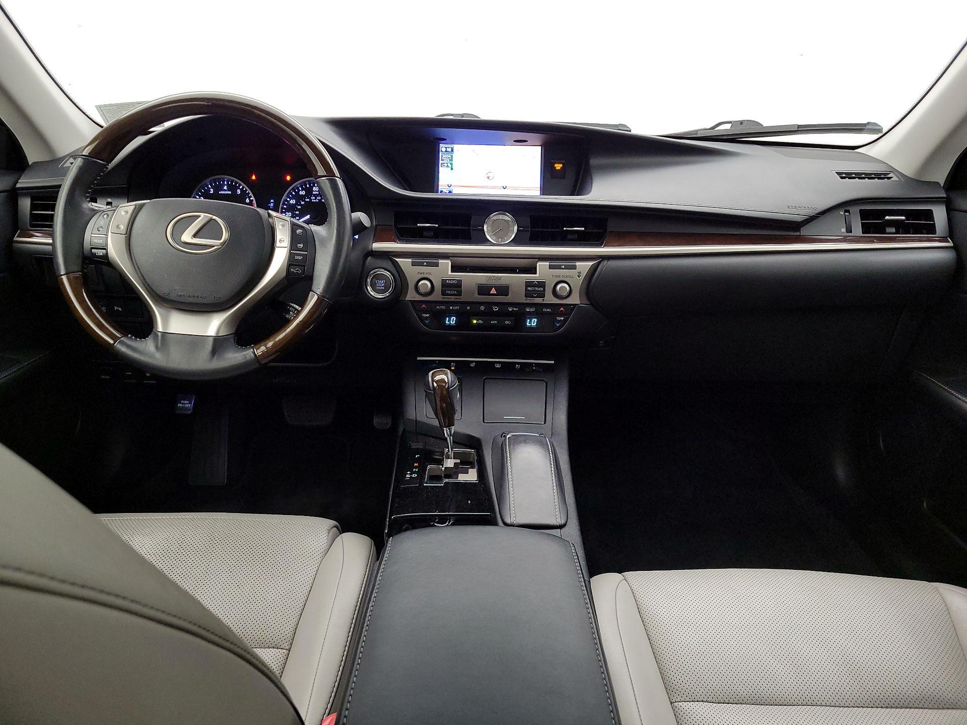 Thumbnail: 2014 Lexus ES - 9