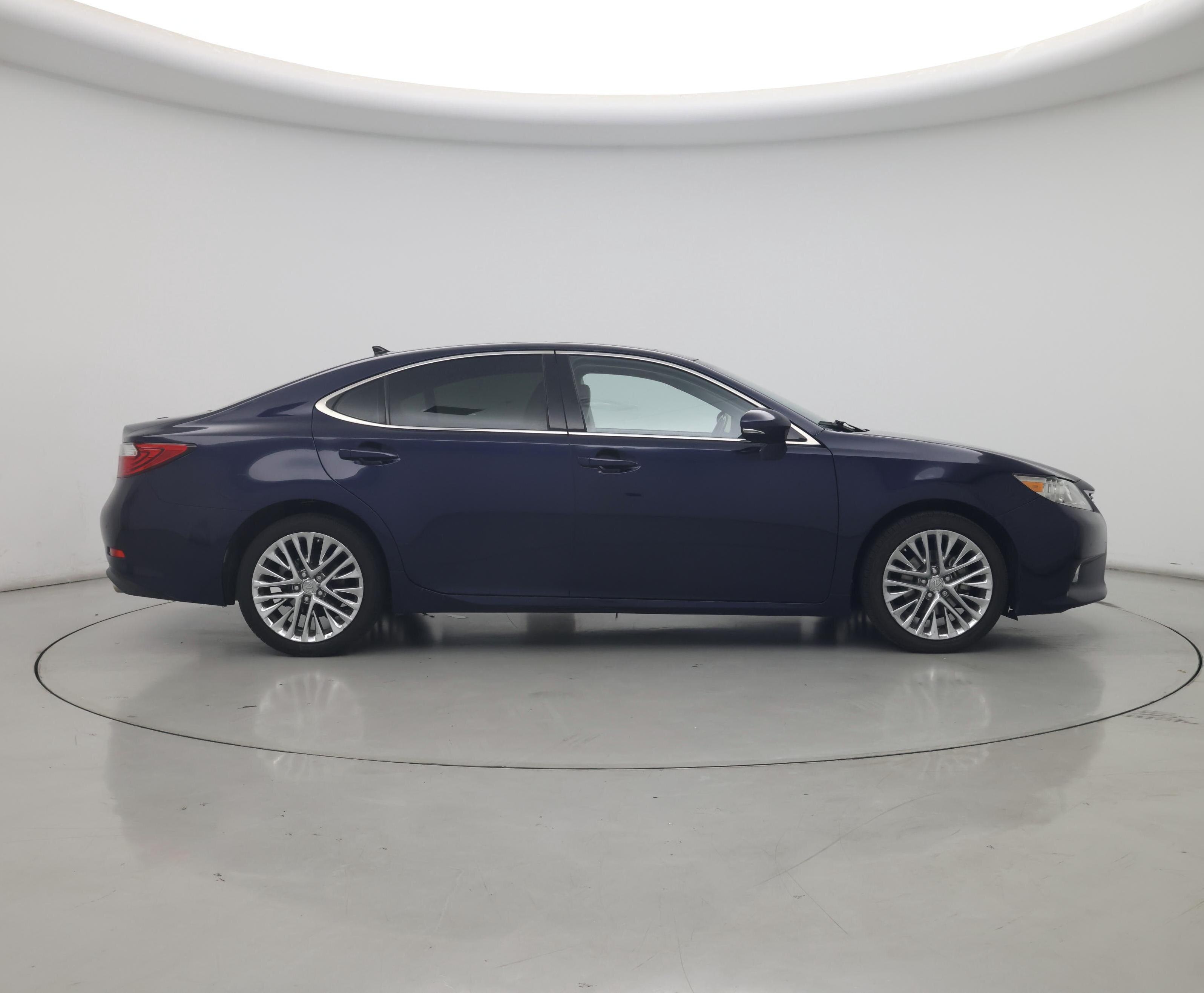 Thumbnail: 2014 Lexus ES - 7