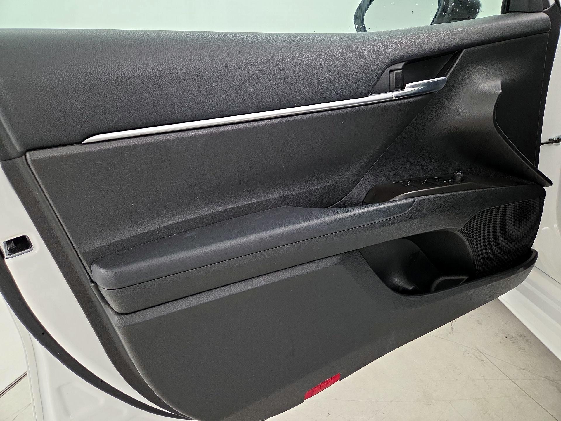 Thumbnail: 2023 Toyota Camry - 12