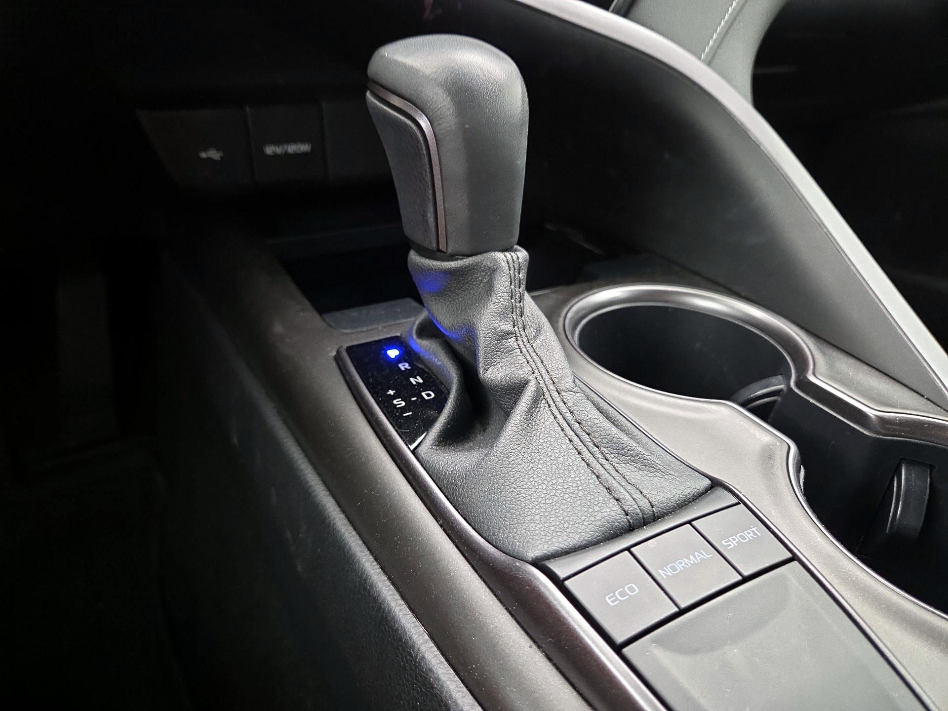 Thumbnail: 2023 Toyota Camry - 17