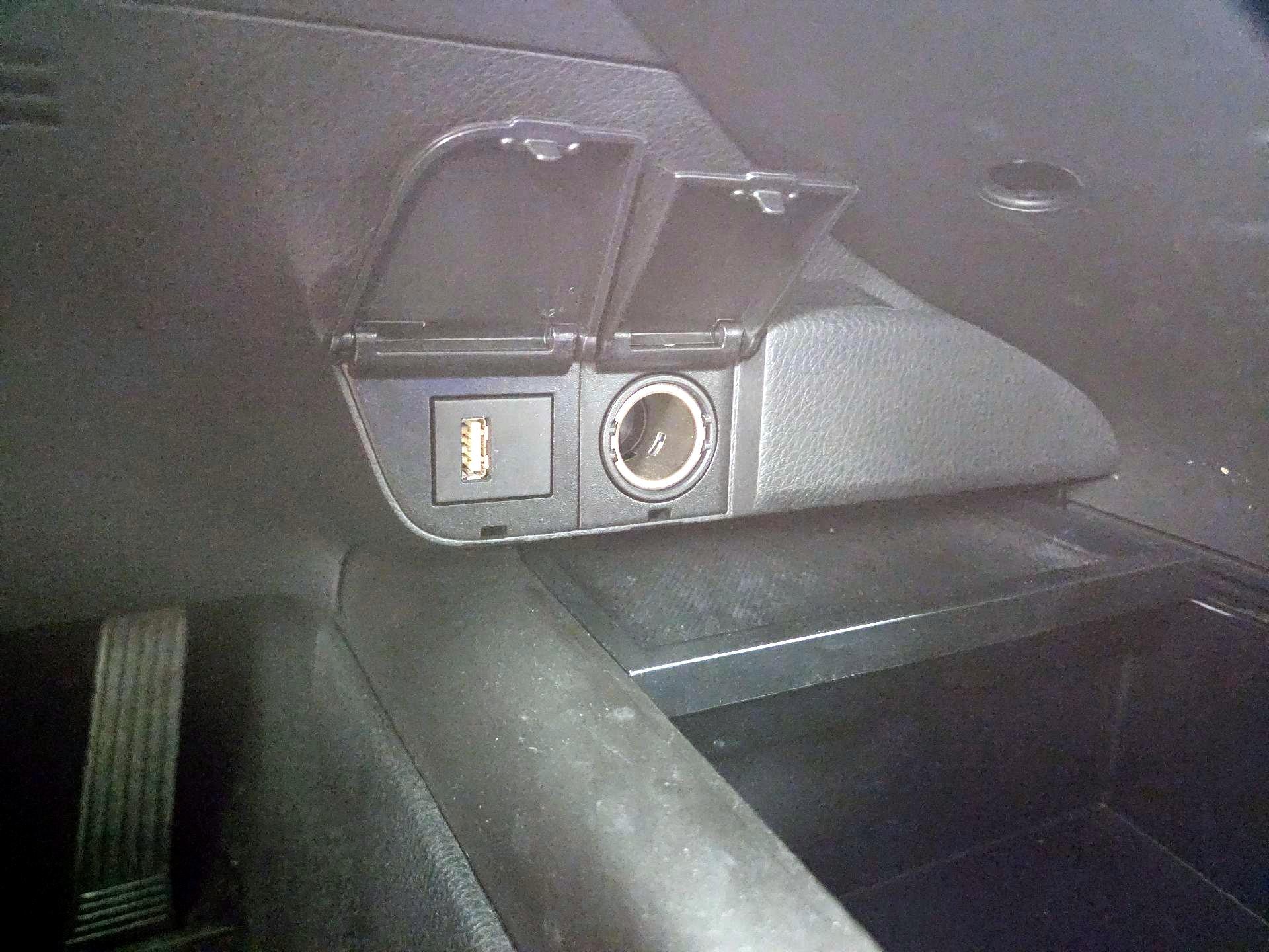 Thumbnail: 2023 Toyota Camry - 18