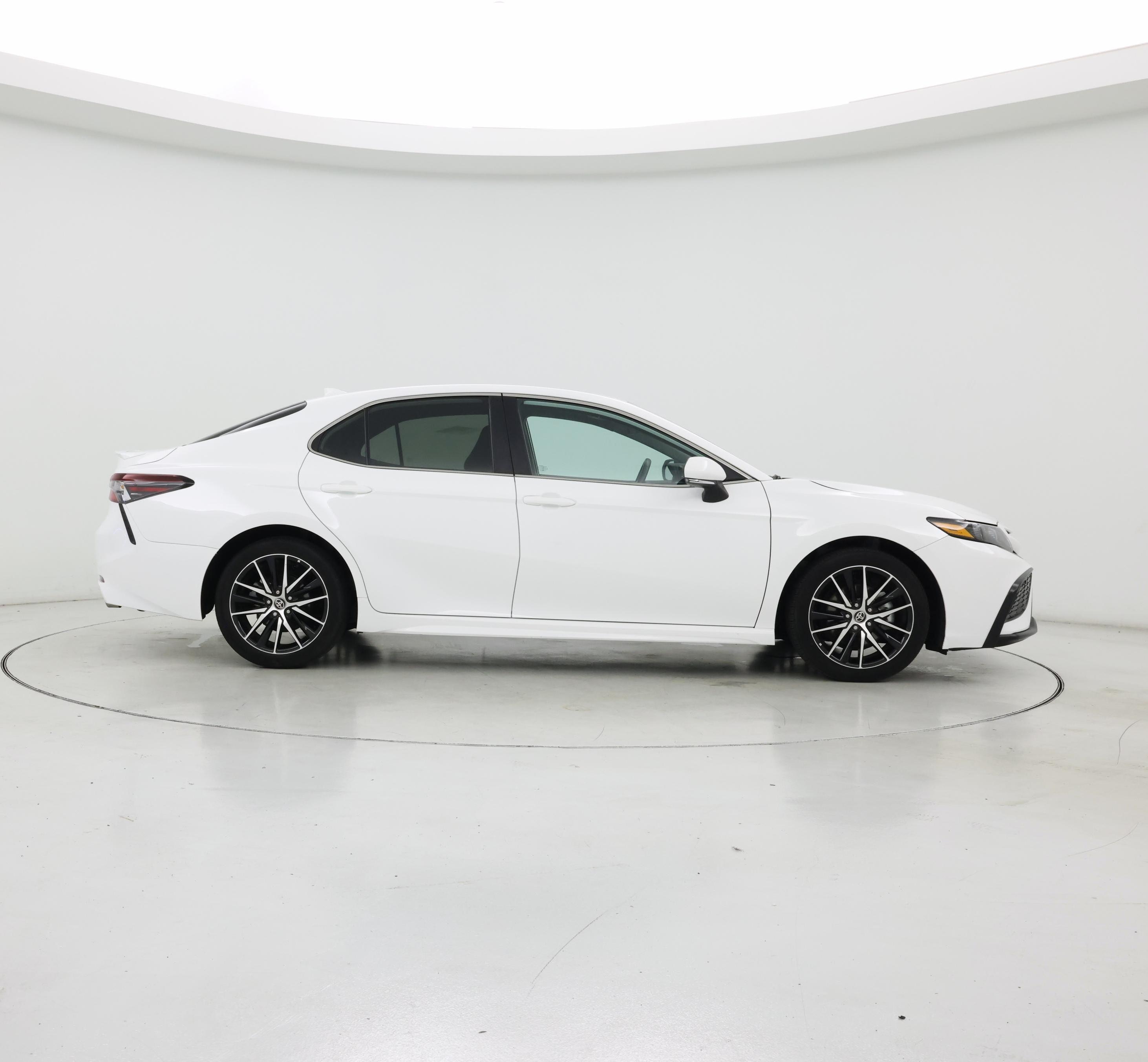 Thumbnail: 2023 Toyota Camry - 7