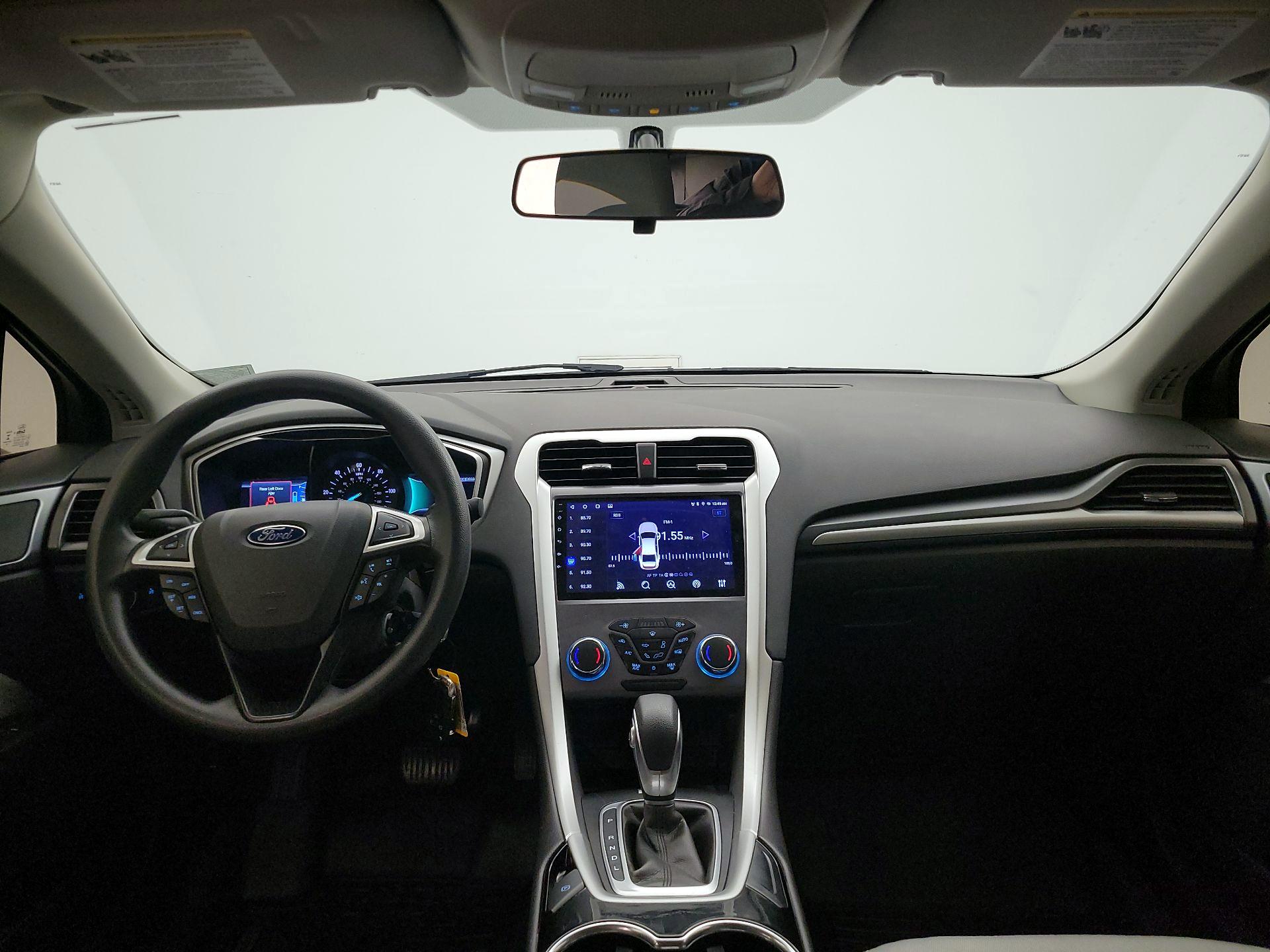 Thumbnail: 2015 Ford Fusion - 9