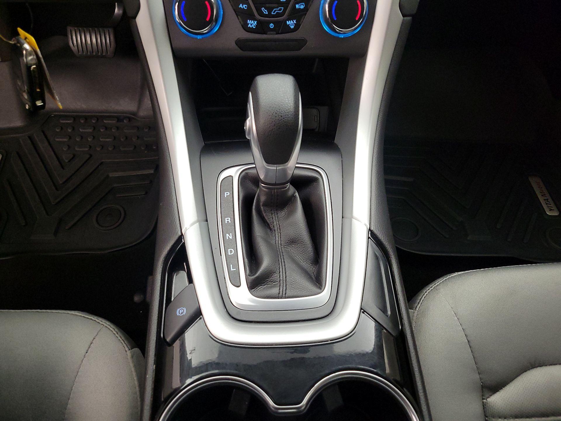 Thumbnail: 2015 Ford Fusion - 17