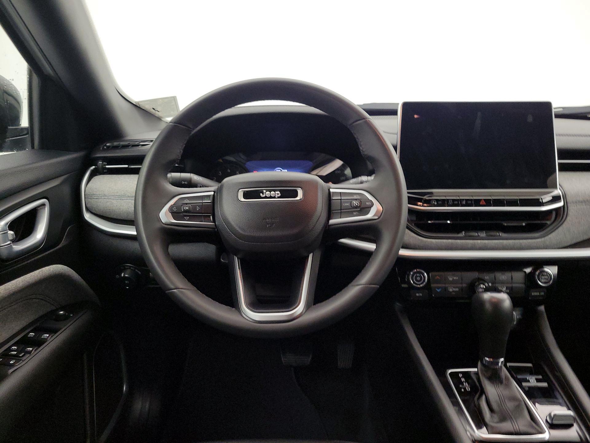 Thumbnail: 2024 Jeep Compass - 10