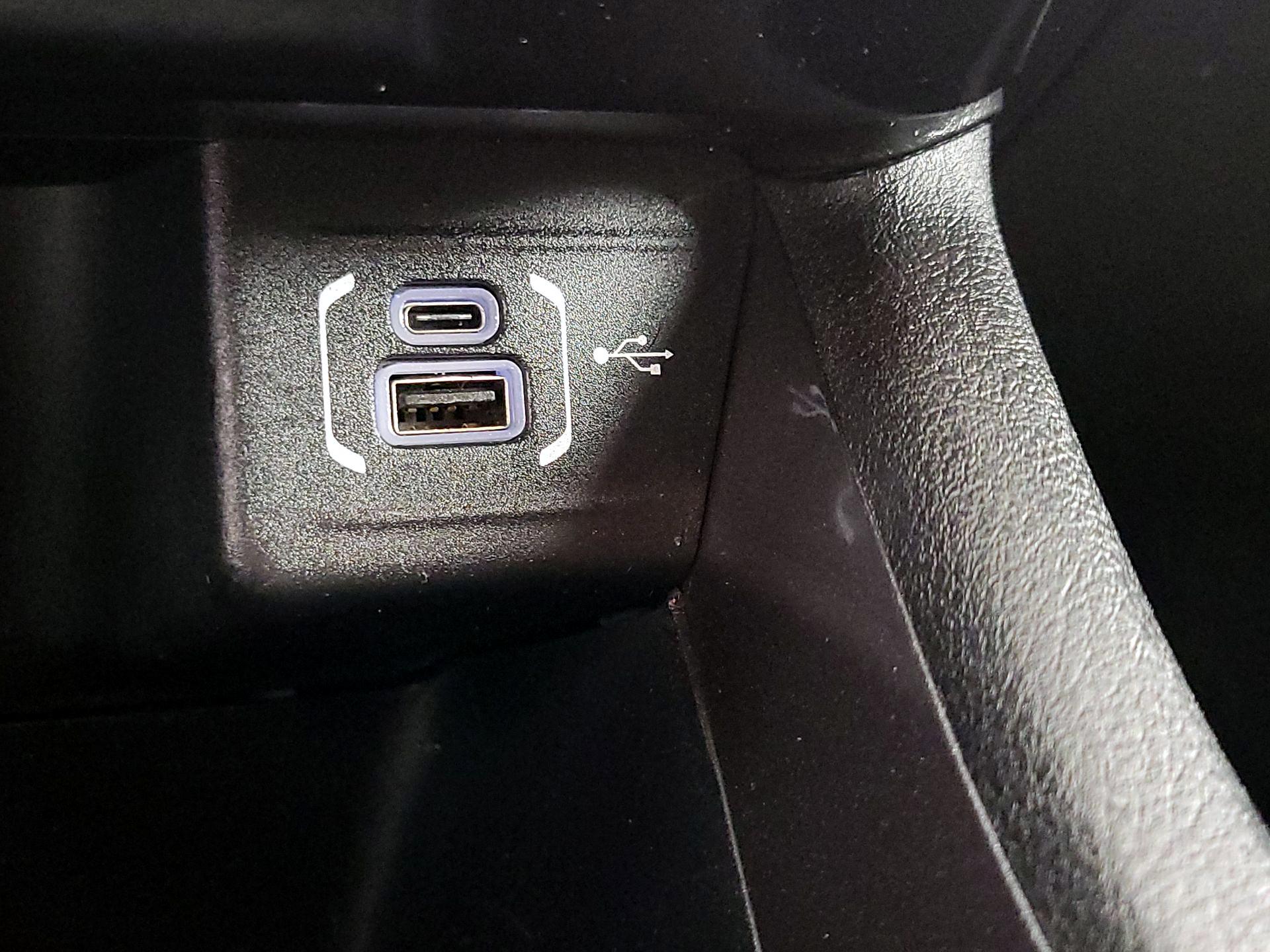 Thumbnail: 2024 Jeep Compass - 18