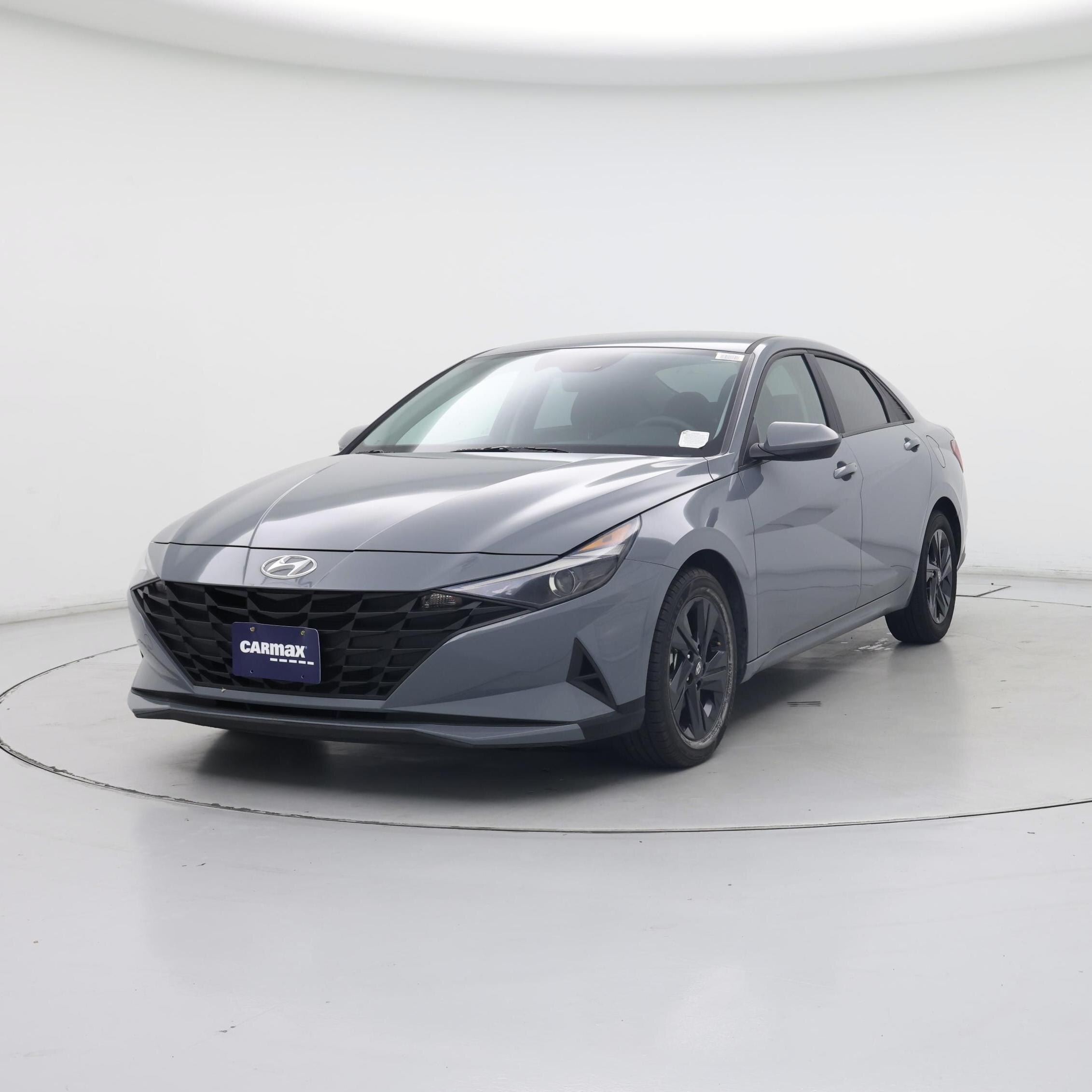 Thumbnail: 2023 Hyundai Elantra - 4