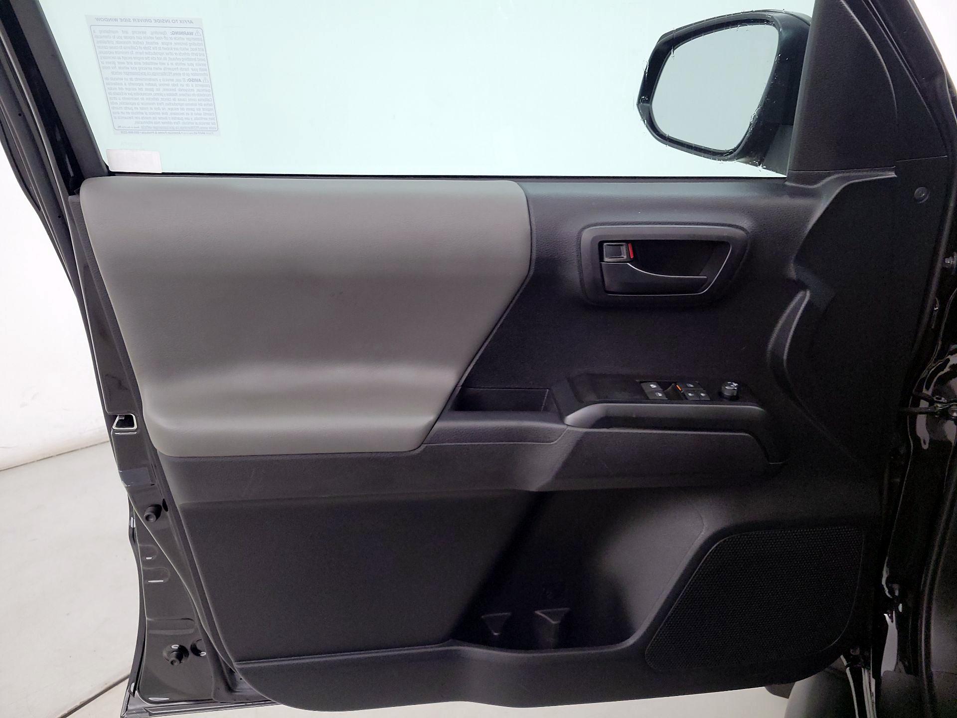 Thumbnail: 2023 Toyota Tacoma - 12