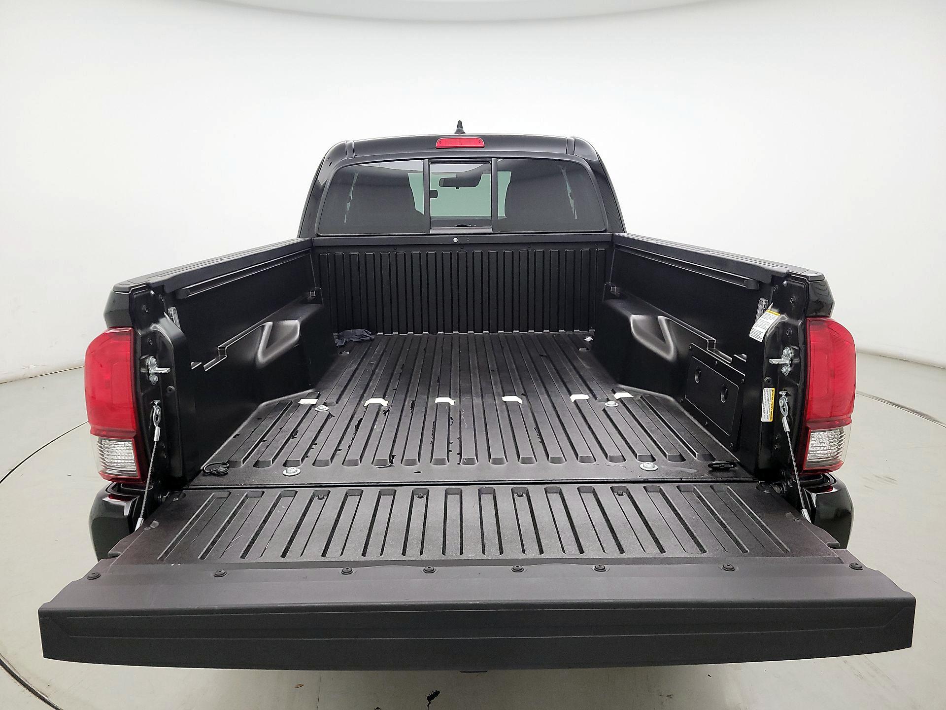 Thumbnail: 2023 Toyota Tacoma - 20