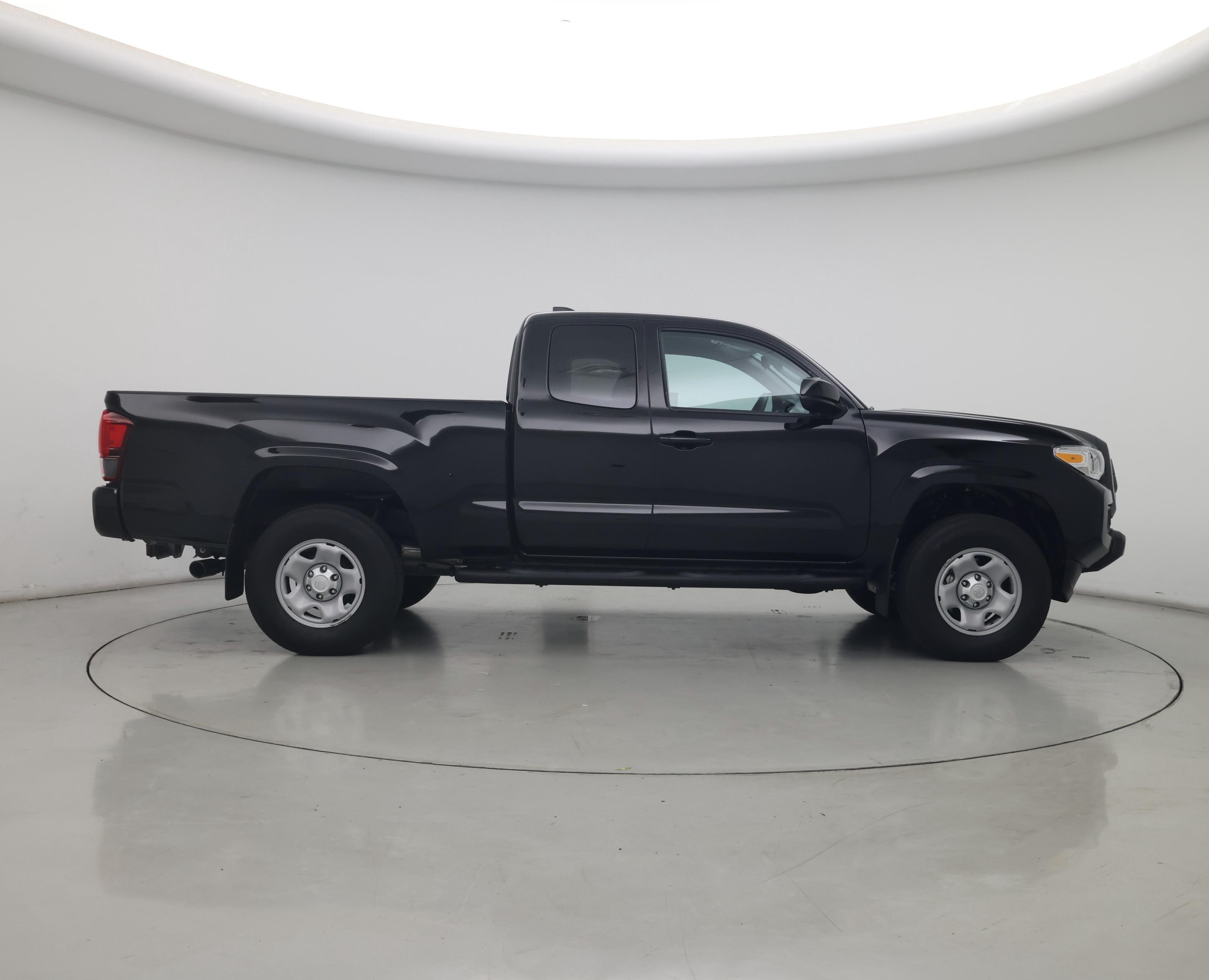 Thumbnail: 2023 Toyota Tacoma - 7