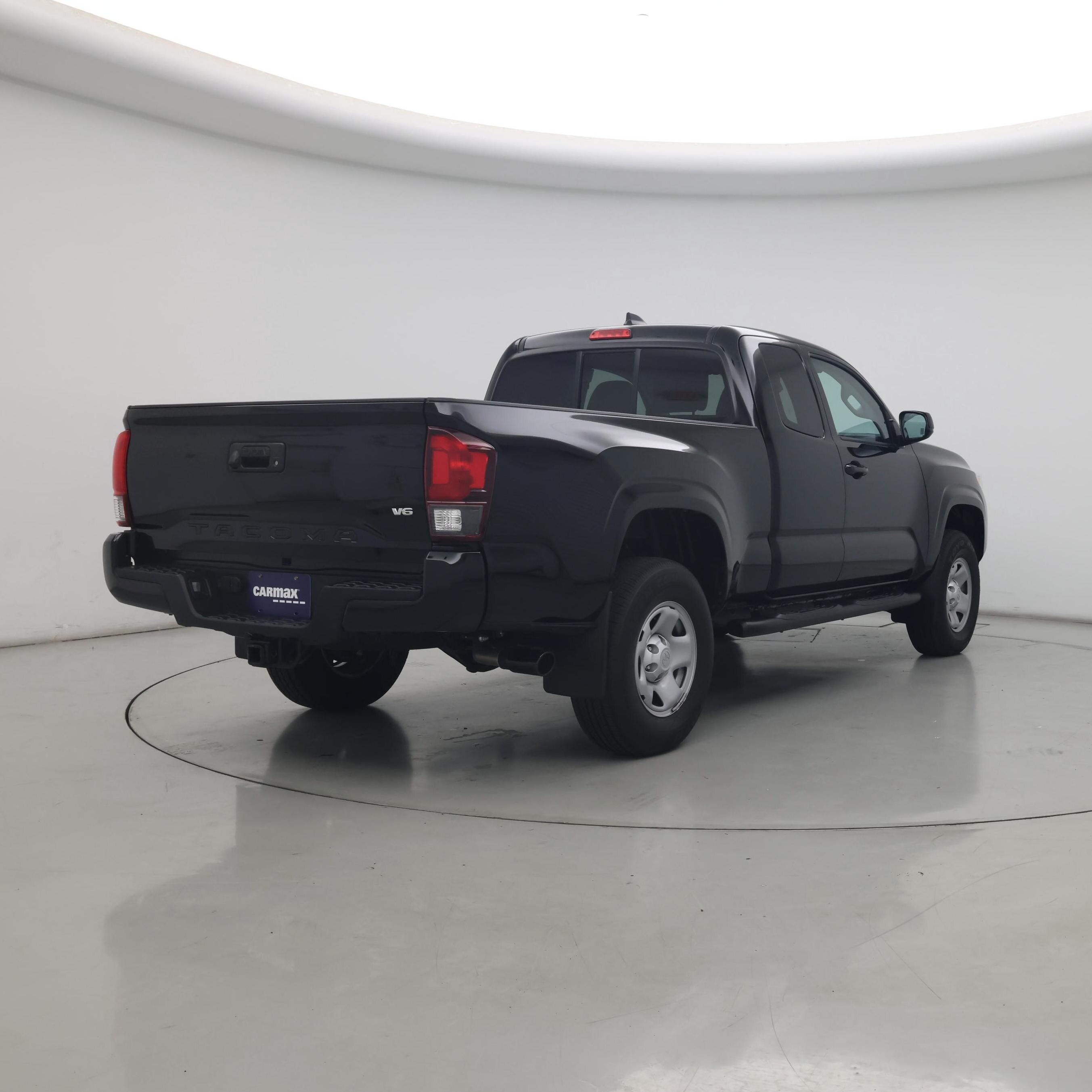 Thumbnail: 2023 Toyota Tacoma - 8