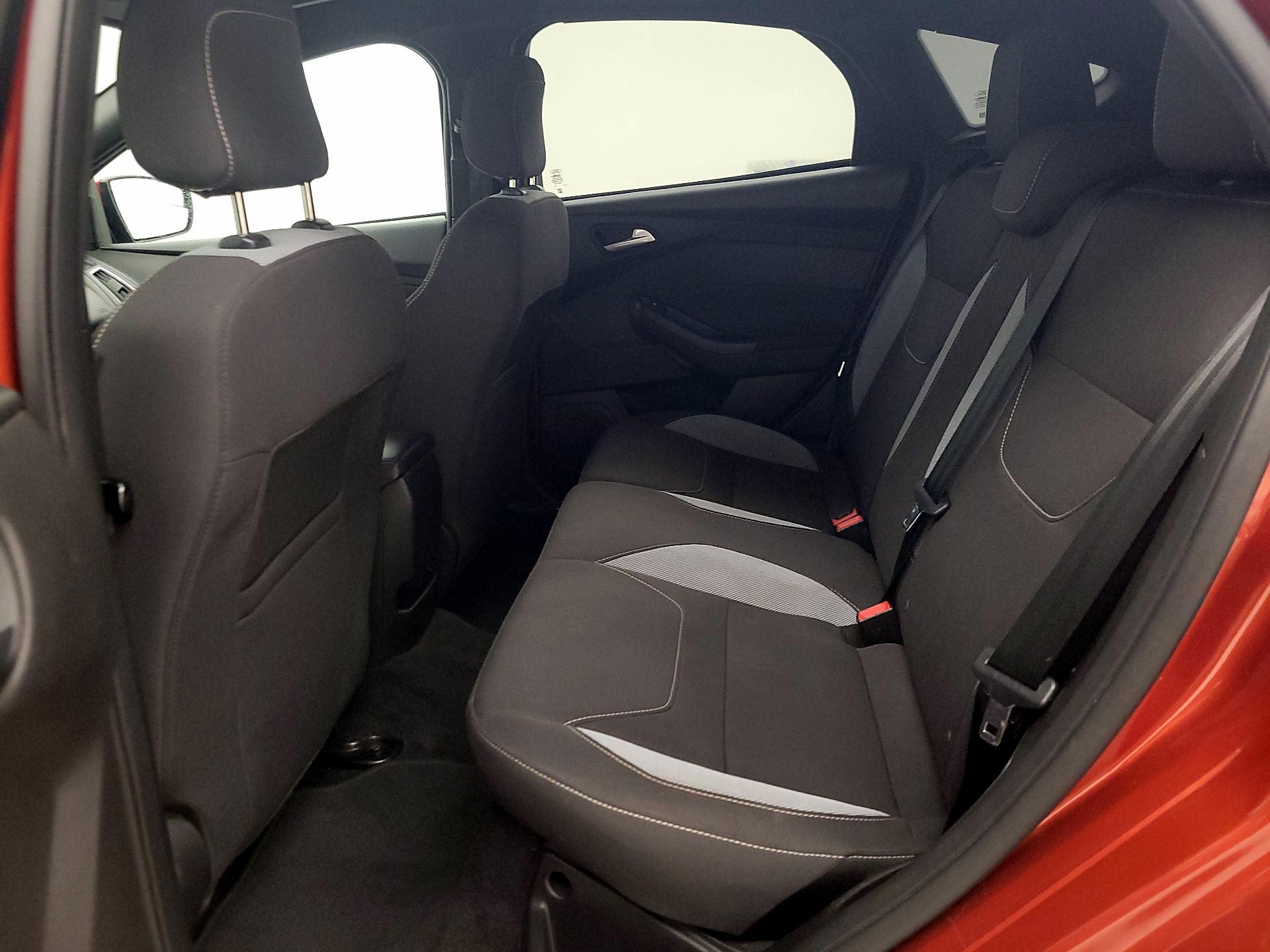 Thumbnail: 2018 Ford Focus - 19