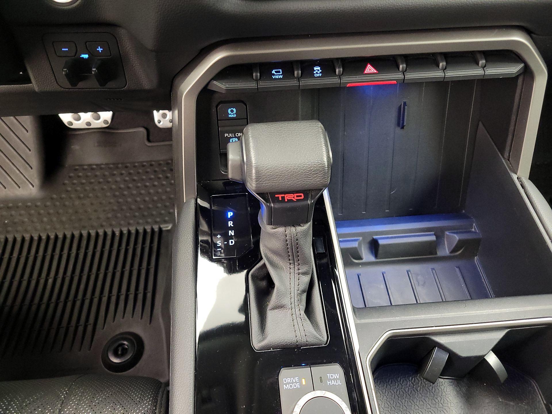 Thumbnail: 2024 Toyota Tundra - 17